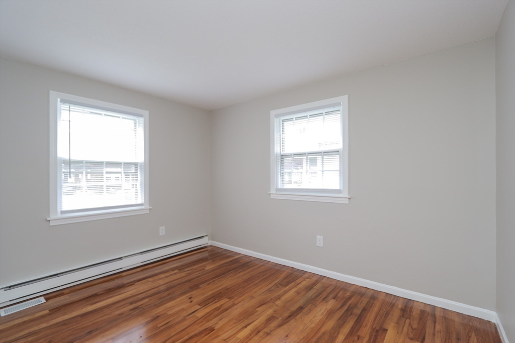 83 Newhall St Property Photo 9