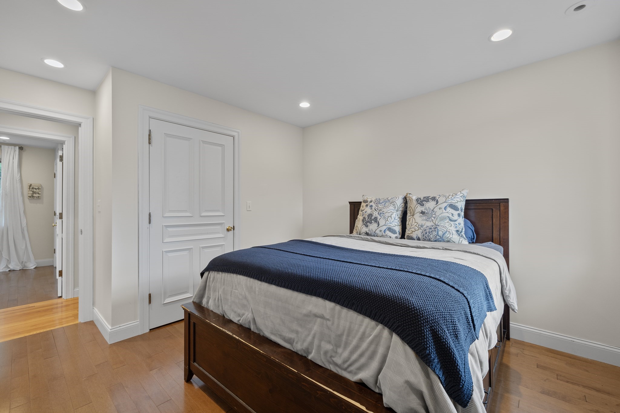 241 Ridge St Property Photo 19