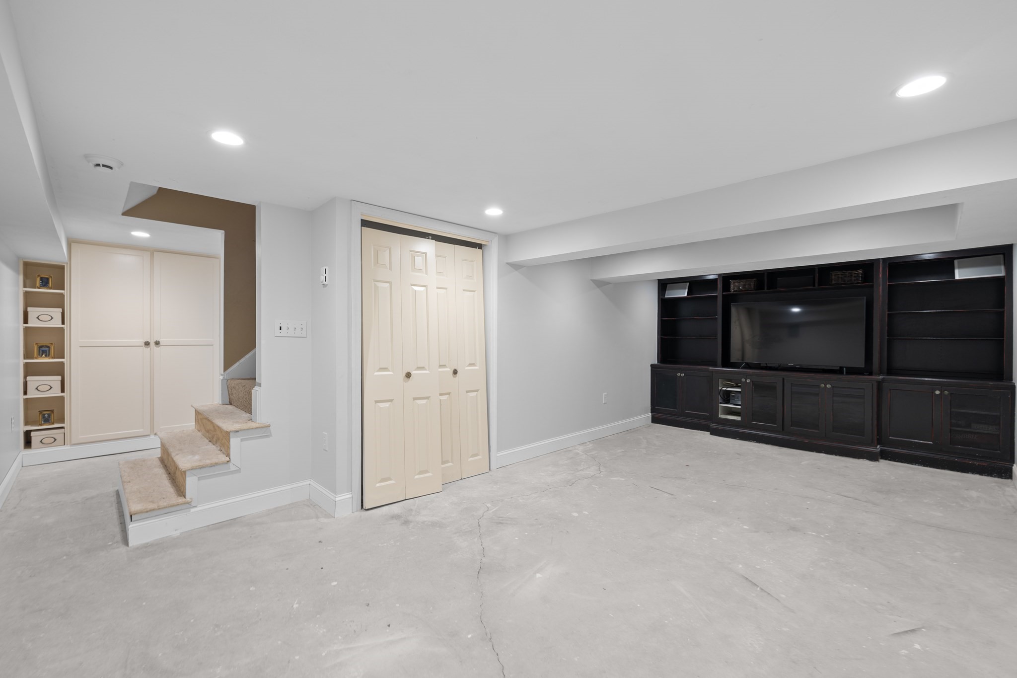 241 Ridge St Property Photo 23