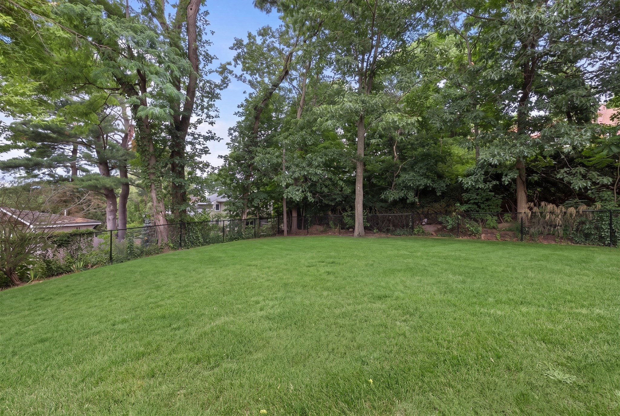 241 Ridge St Property Photo 25