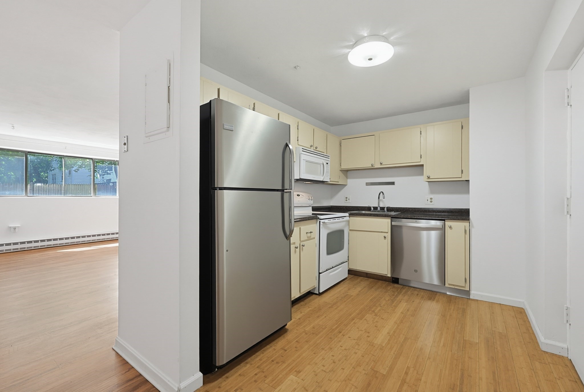 65 Milliken Ave # 3 Property Photo 3