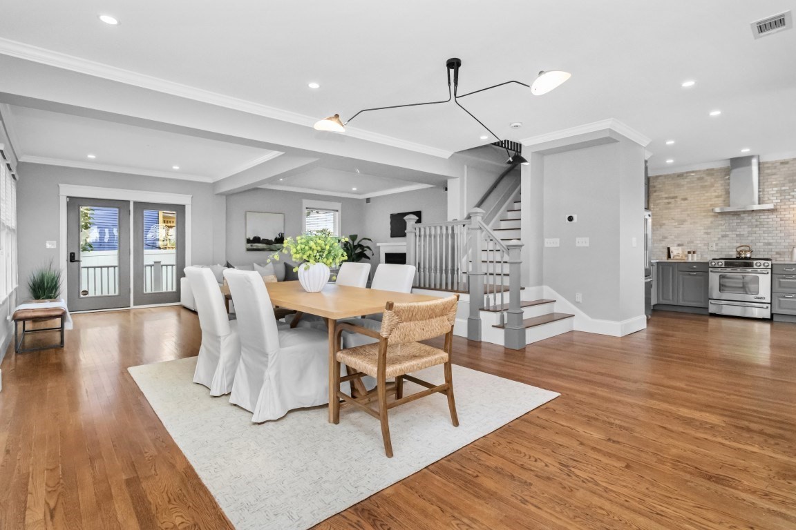 16 Lingard # 2 Property Photo 1