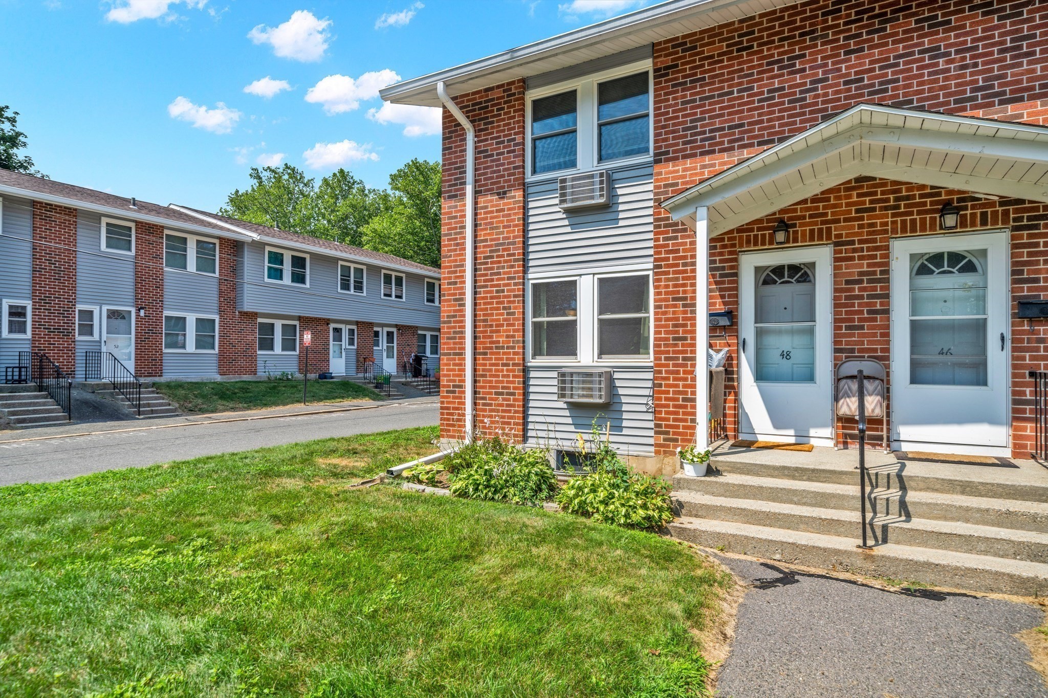 48 Manor Court # 48