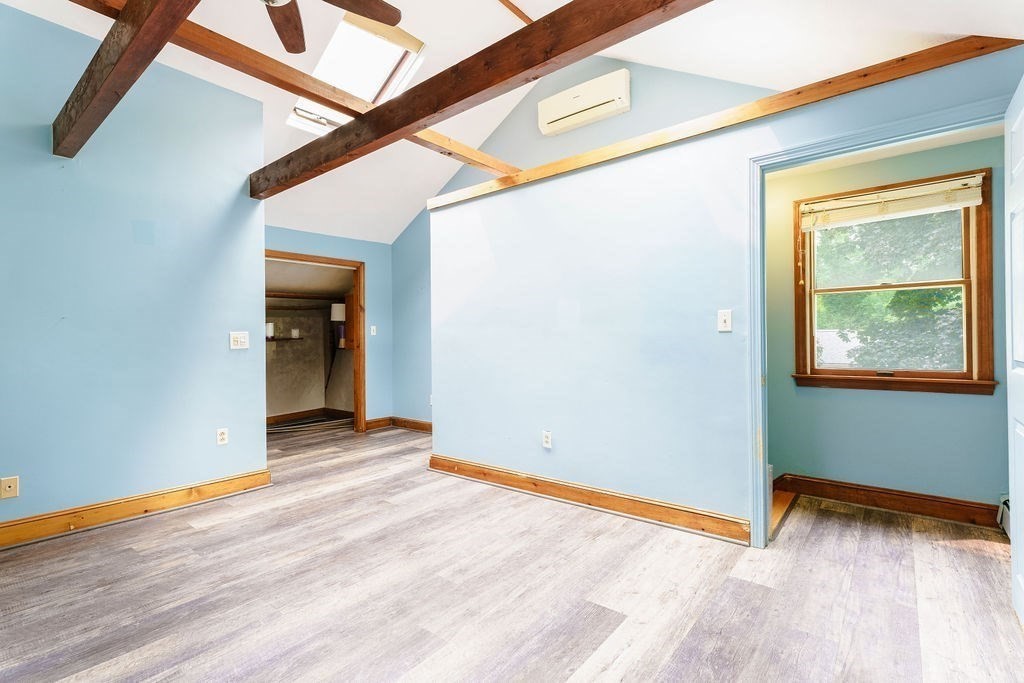 1083 Edgell Rd Property Photo 11