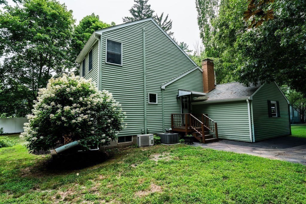 1083 Edgell Rd Property Photo 26