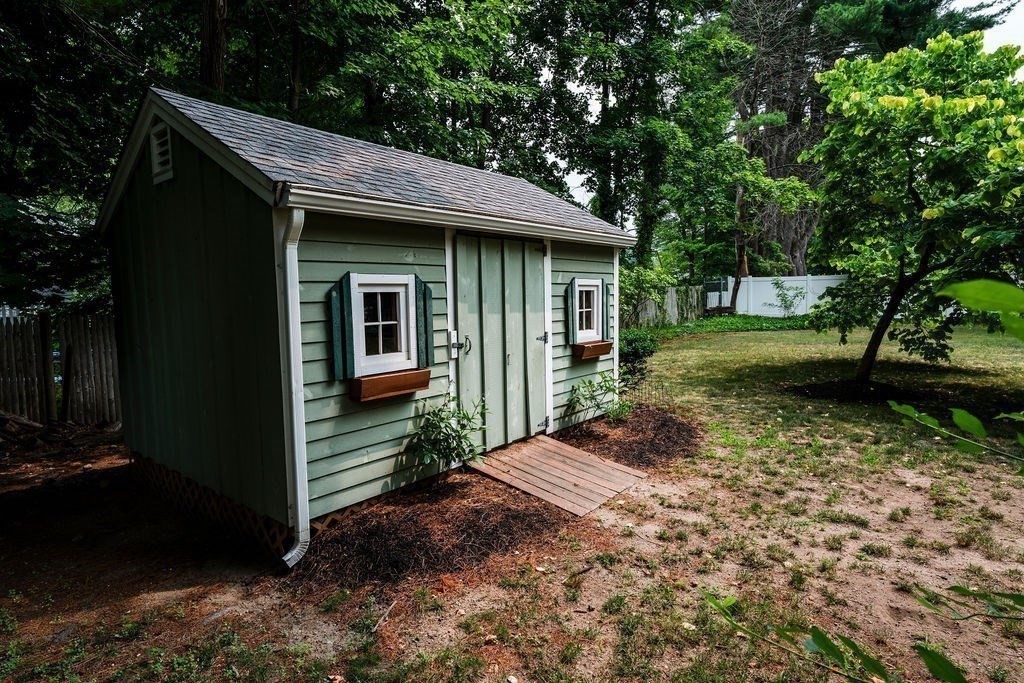 1083 Edgell Rd Property Photo 28