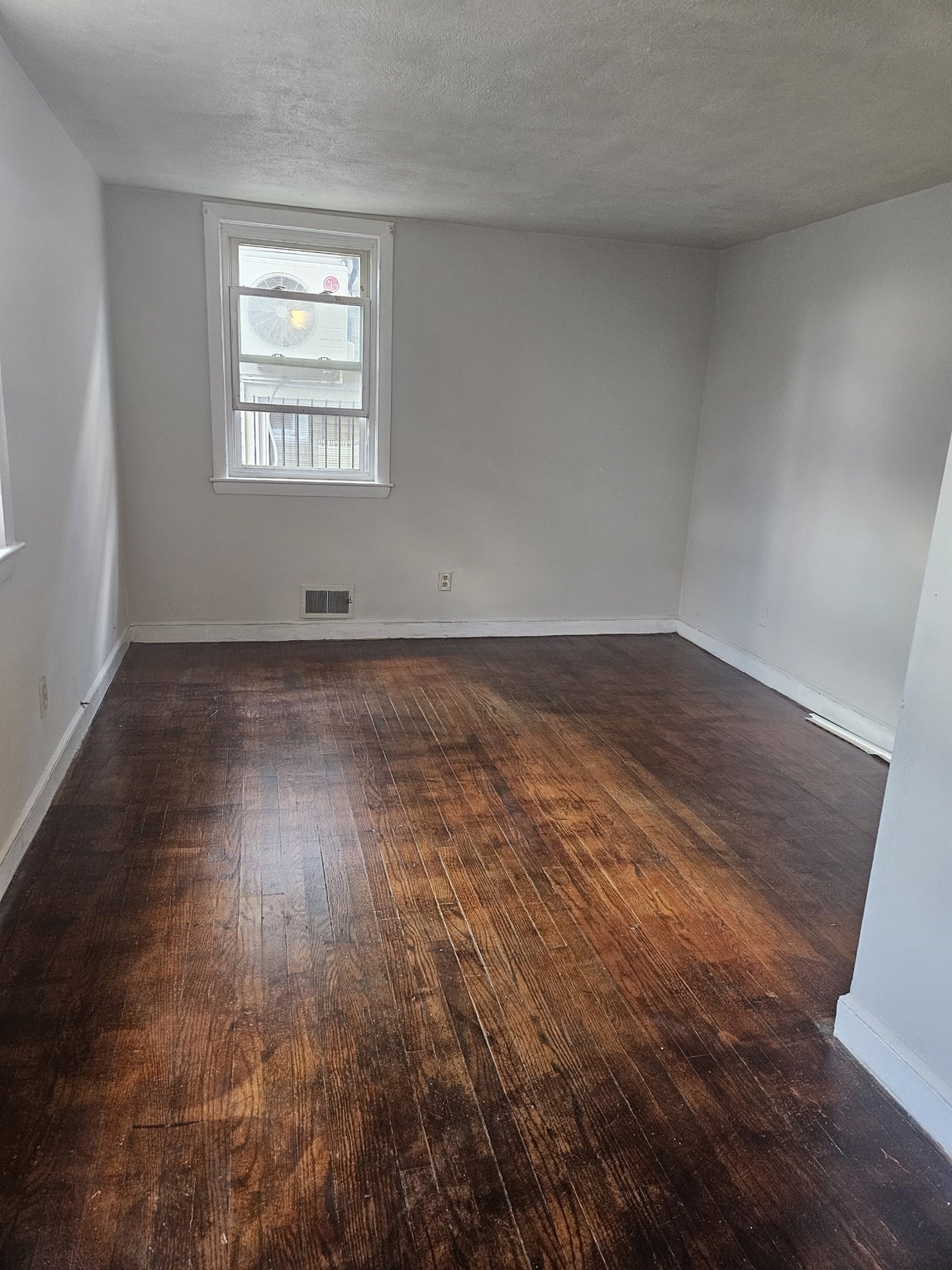 761 Broadway Property Photo 4