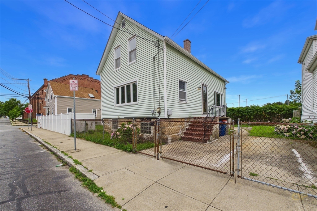250 Chancery St Property Photo 1