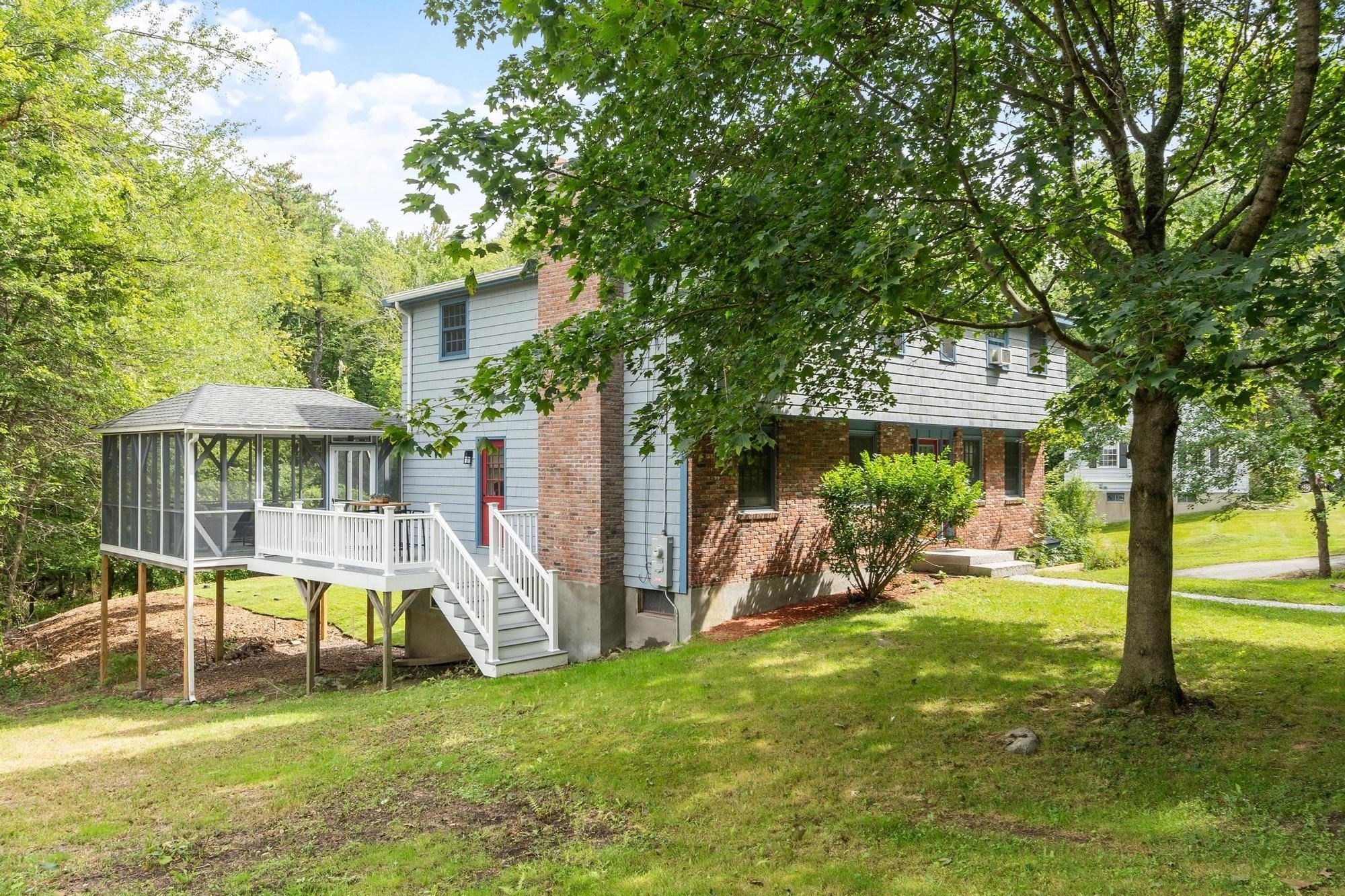 368 Hill Rd Property Photo 2