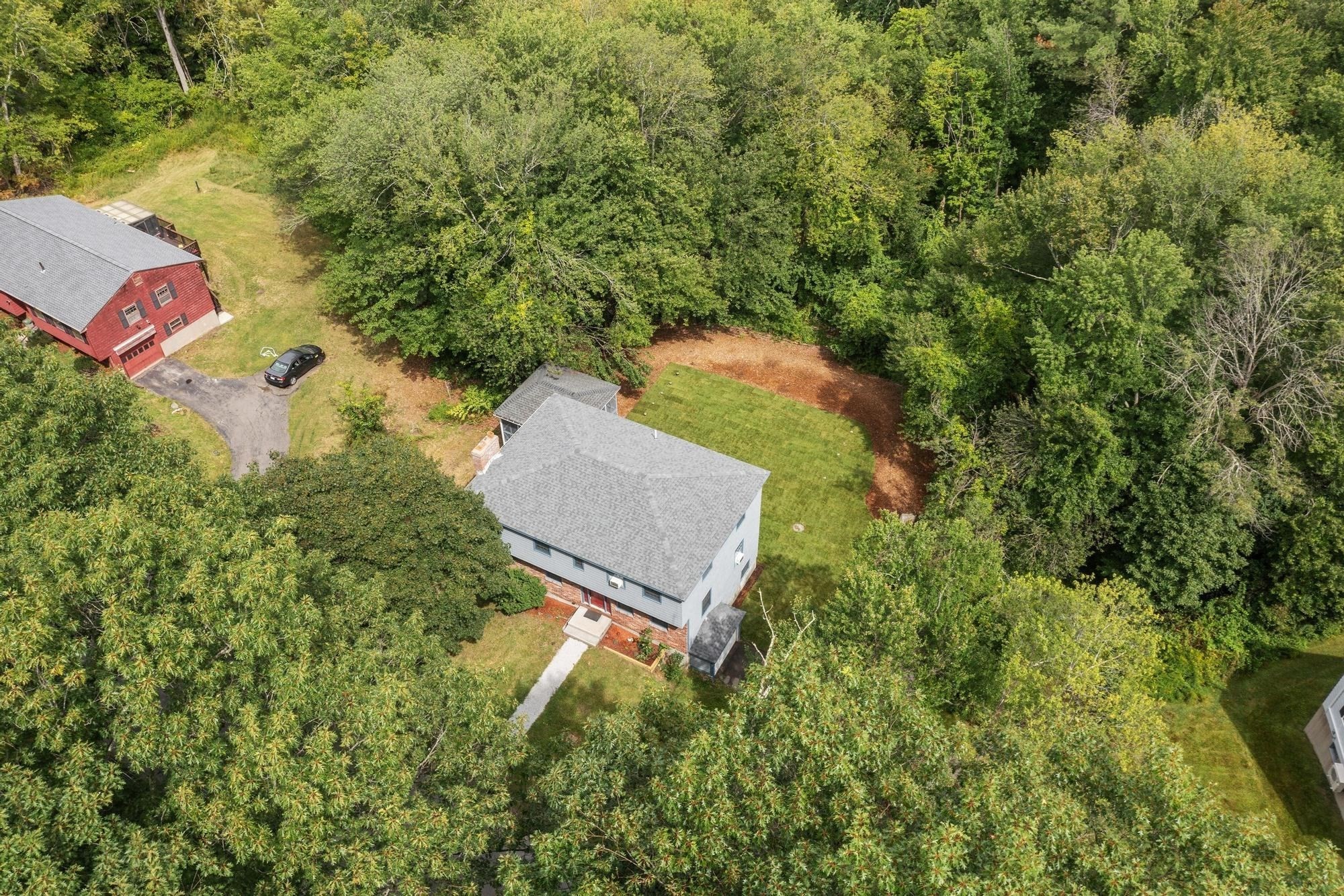 368 Hill Rd Property Photo 5