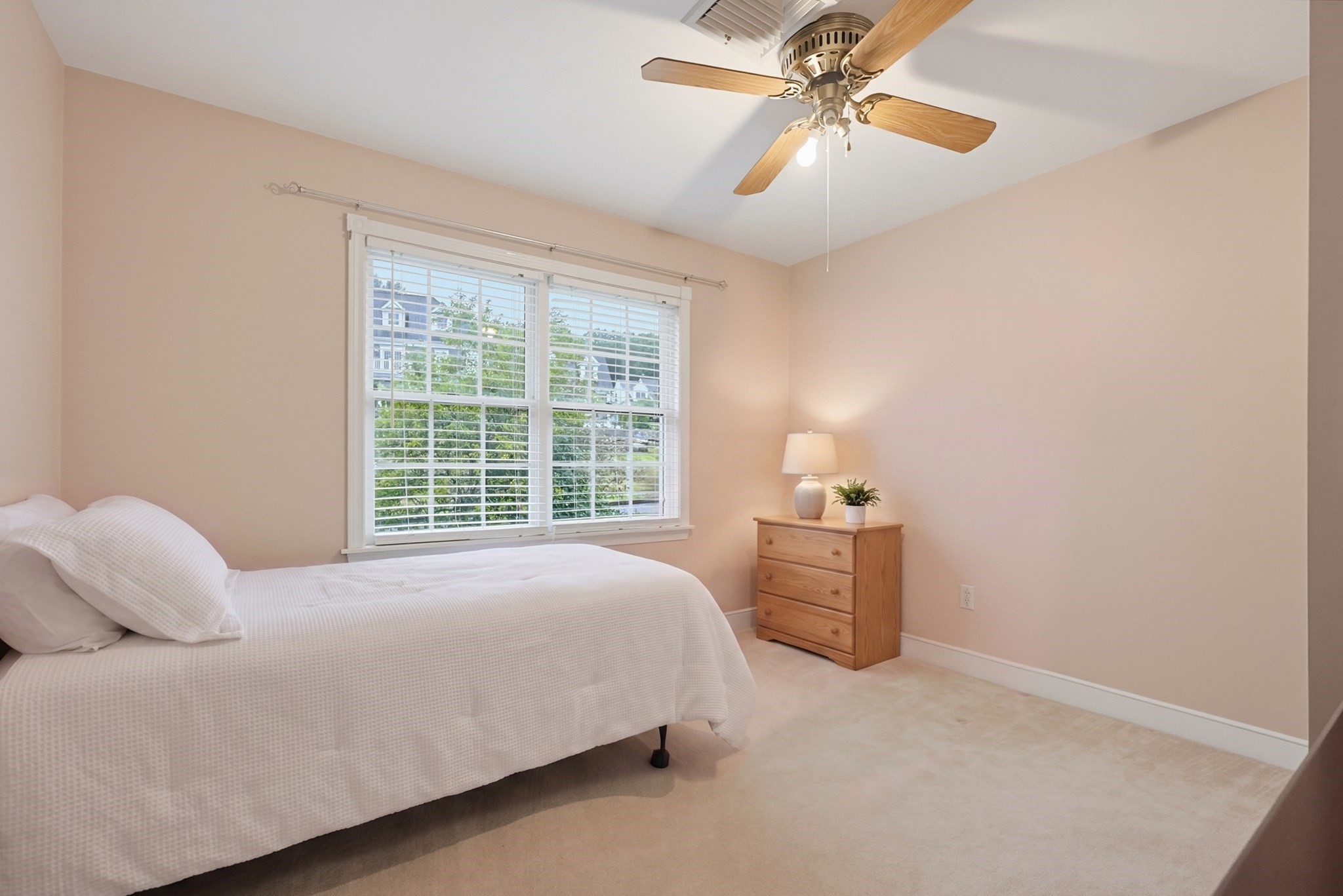 25 Erin Way Property Photo 29