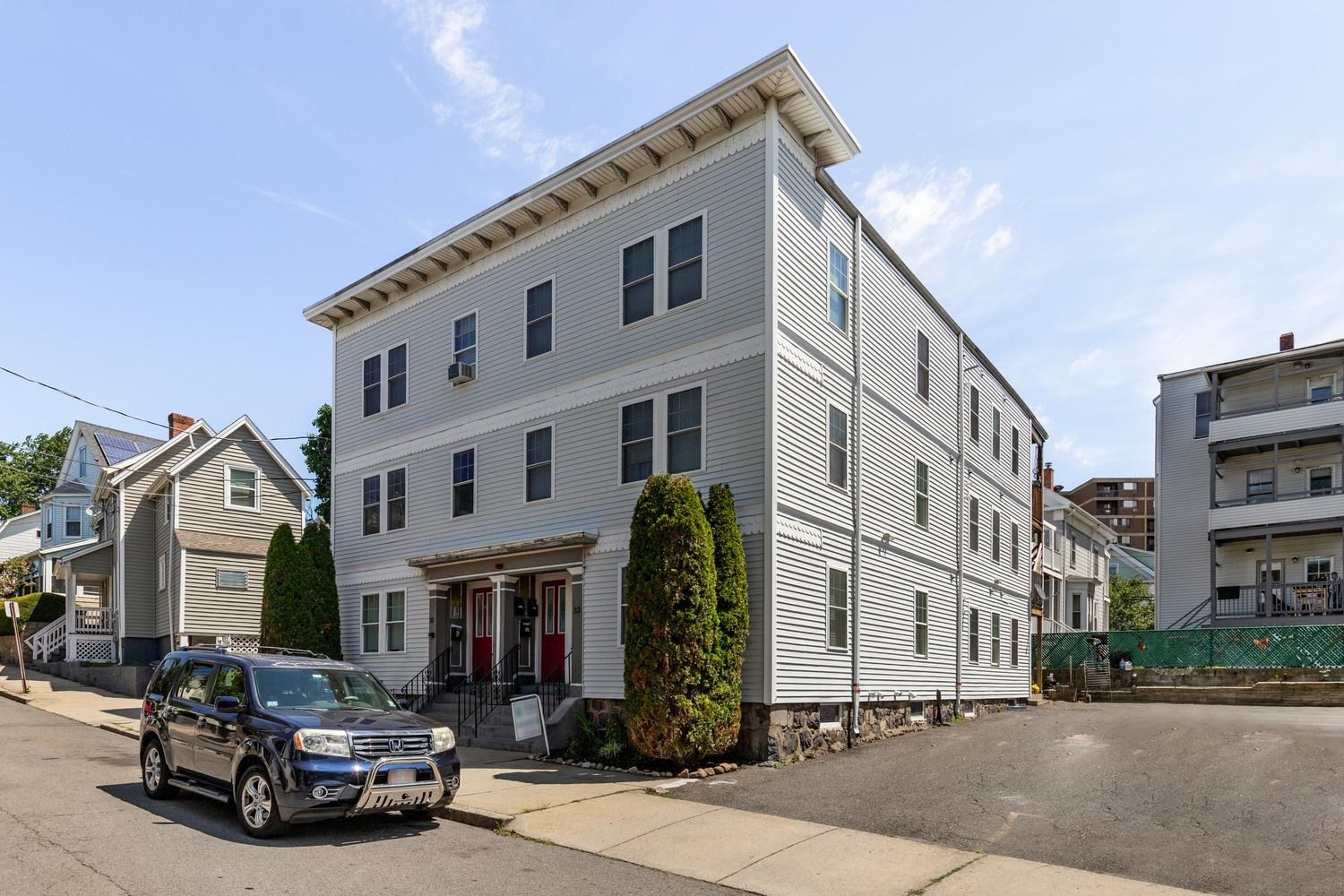30 Tufts Ave # B Property Photo 3