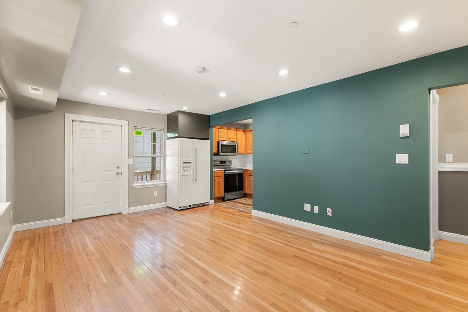 30 Tufts Ave # B Property Photo 7