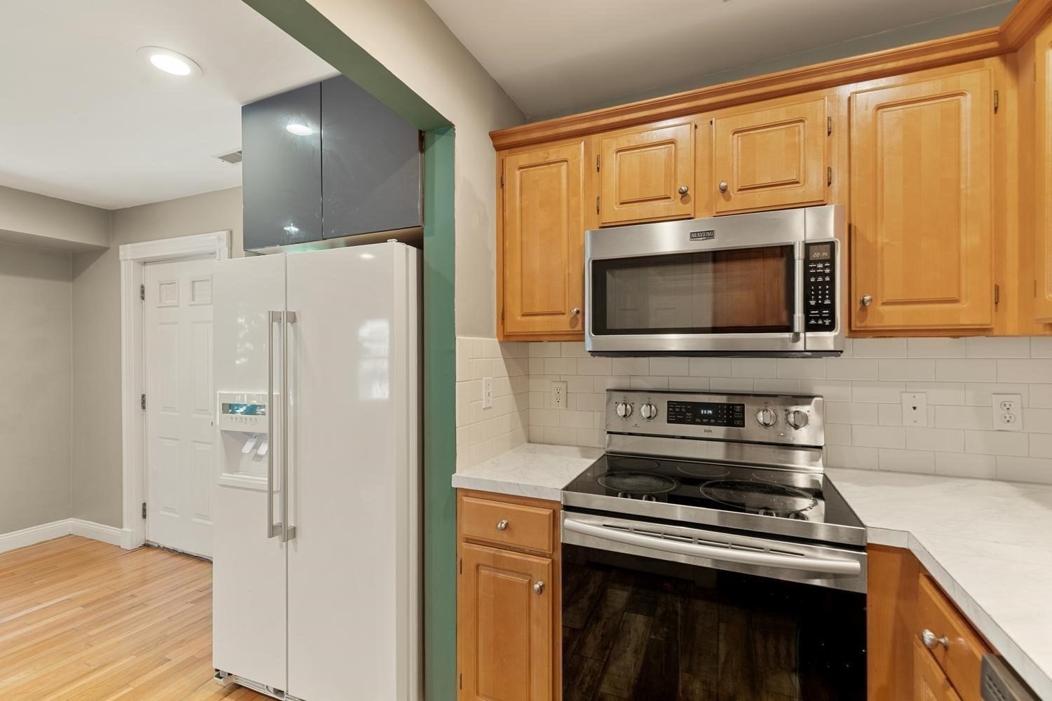 30 Tufts Ave # B Property Photo 12