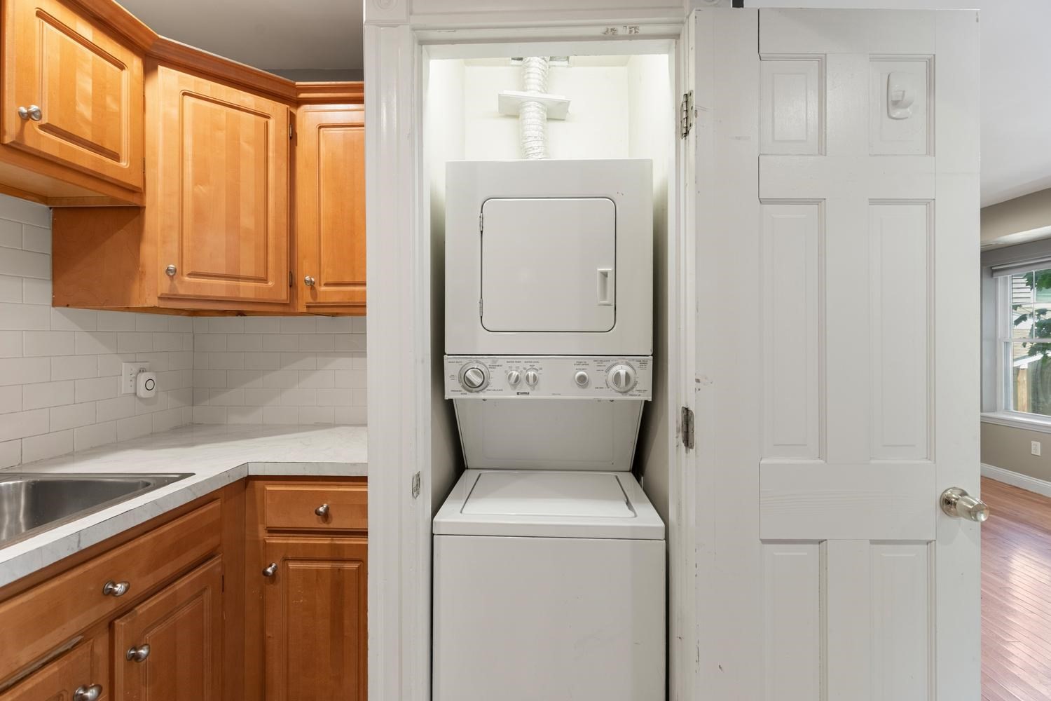 30 Tufts Ave # B Property Photo 13