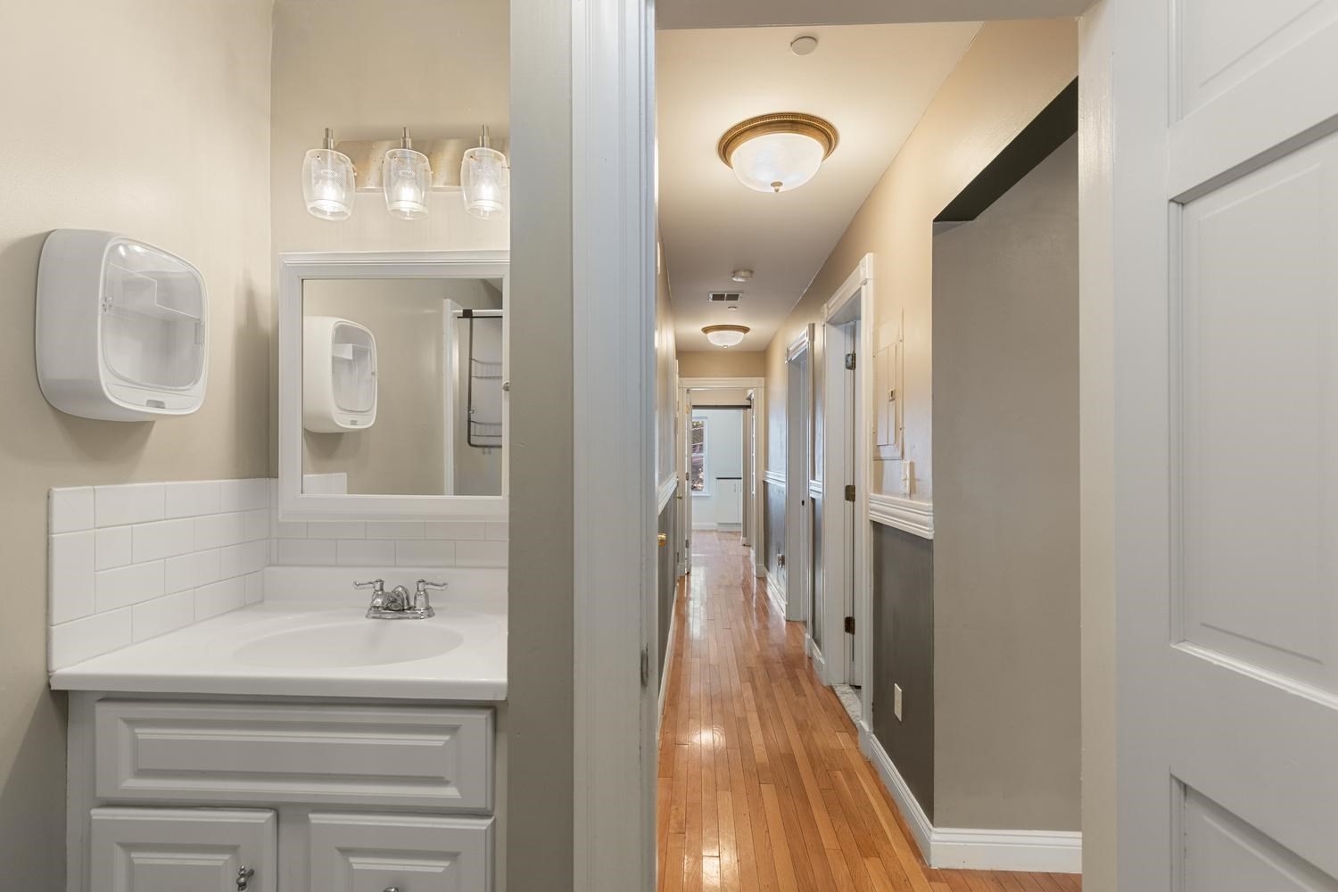 30 Tufts Ave # B Property Photo 14