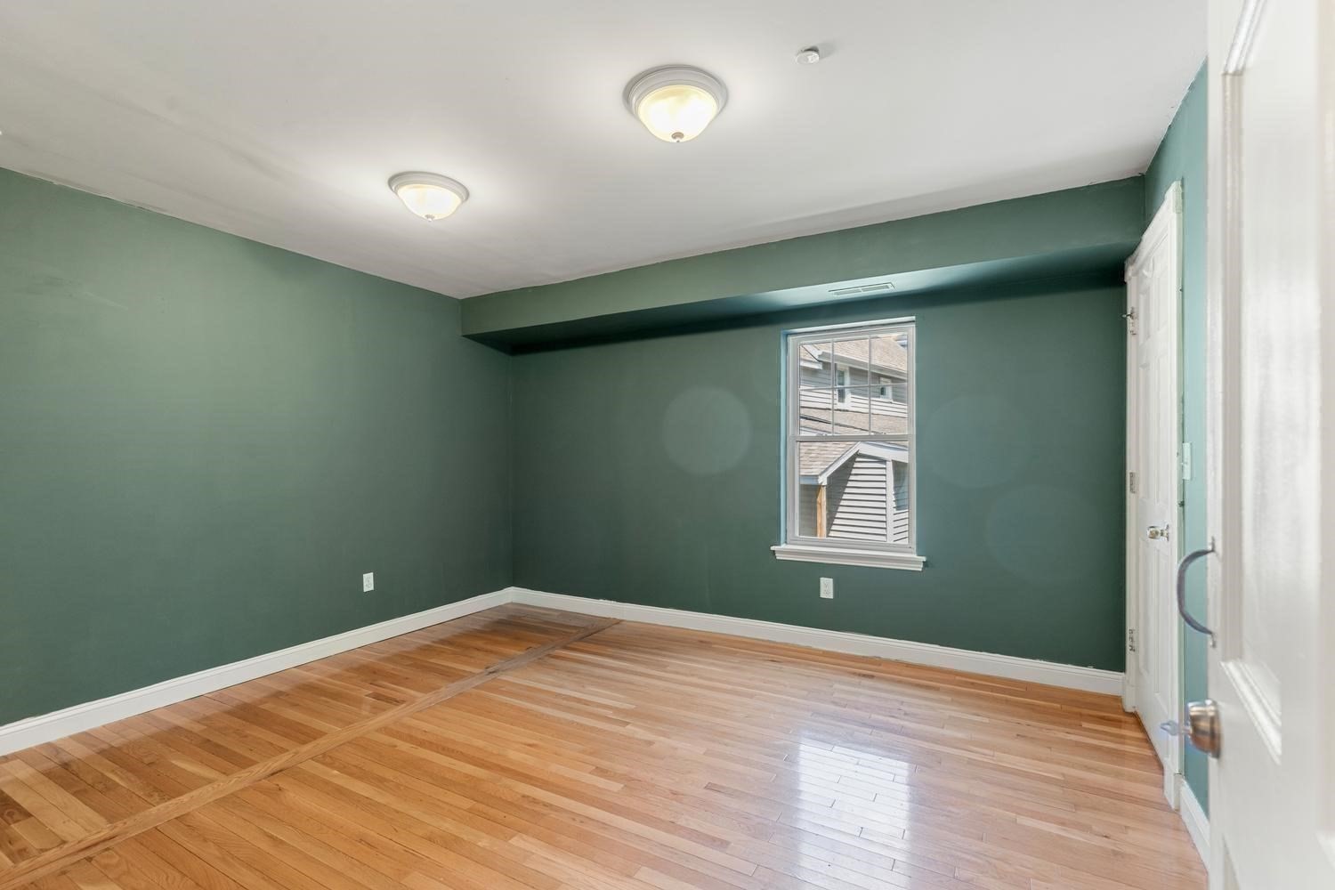 30 Tufts Ave # B Property Photo 24