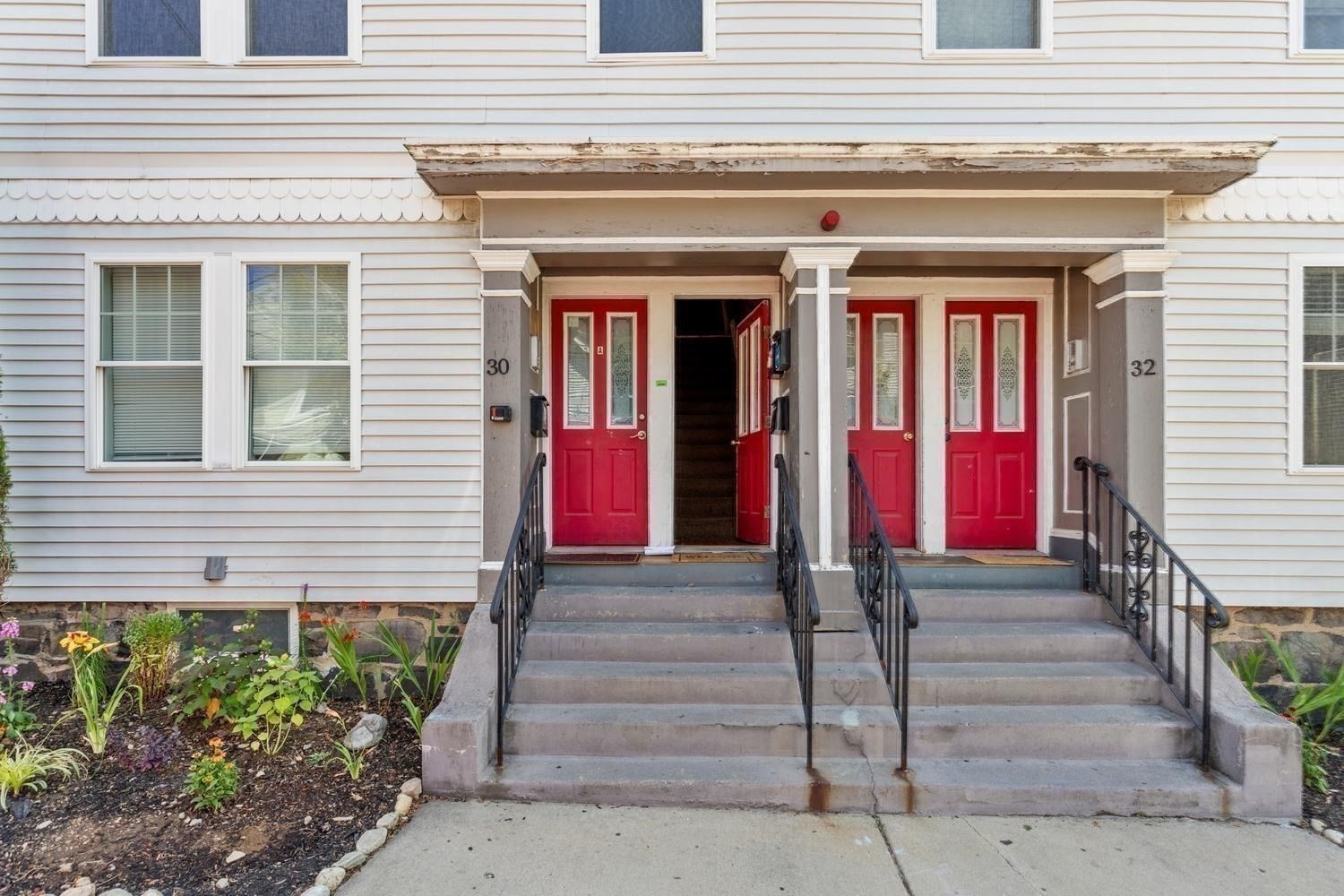 30 Tufts Ave # B Property Photo 38