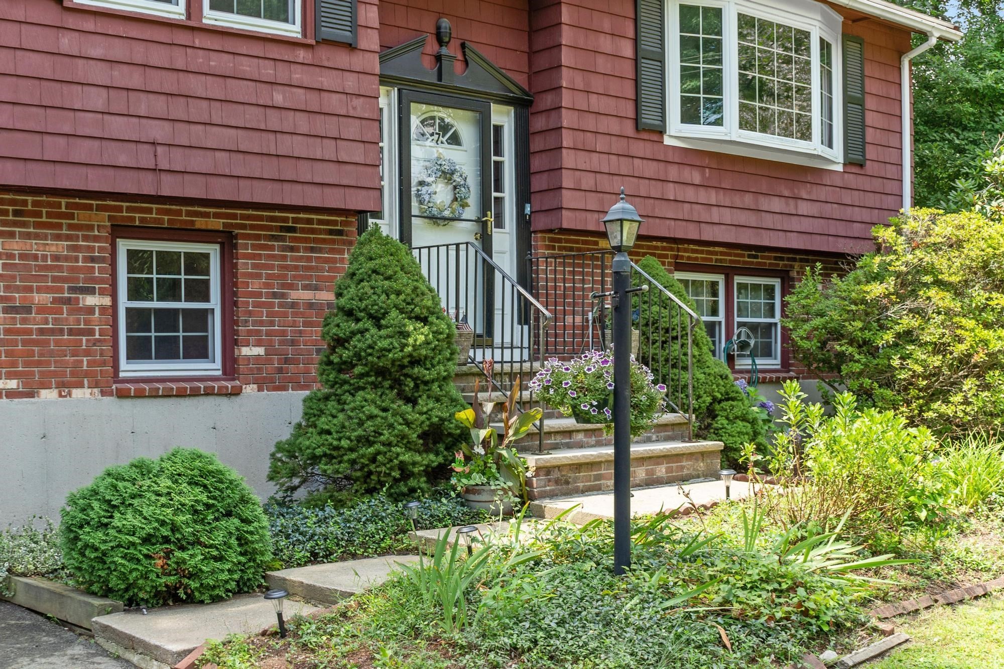 7 Meadowbrook Rd Property Photo 1