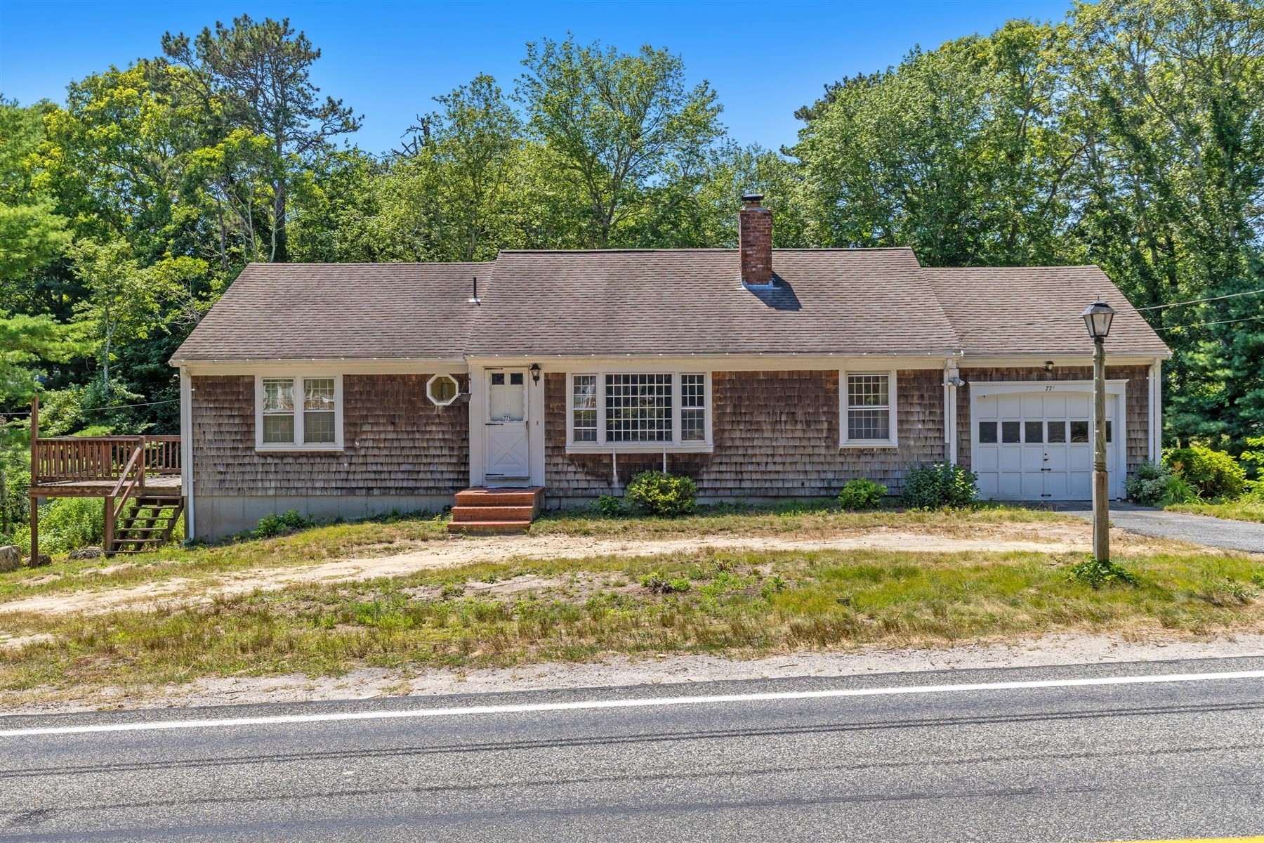 771 W Yarmouth Road Property Photo 2