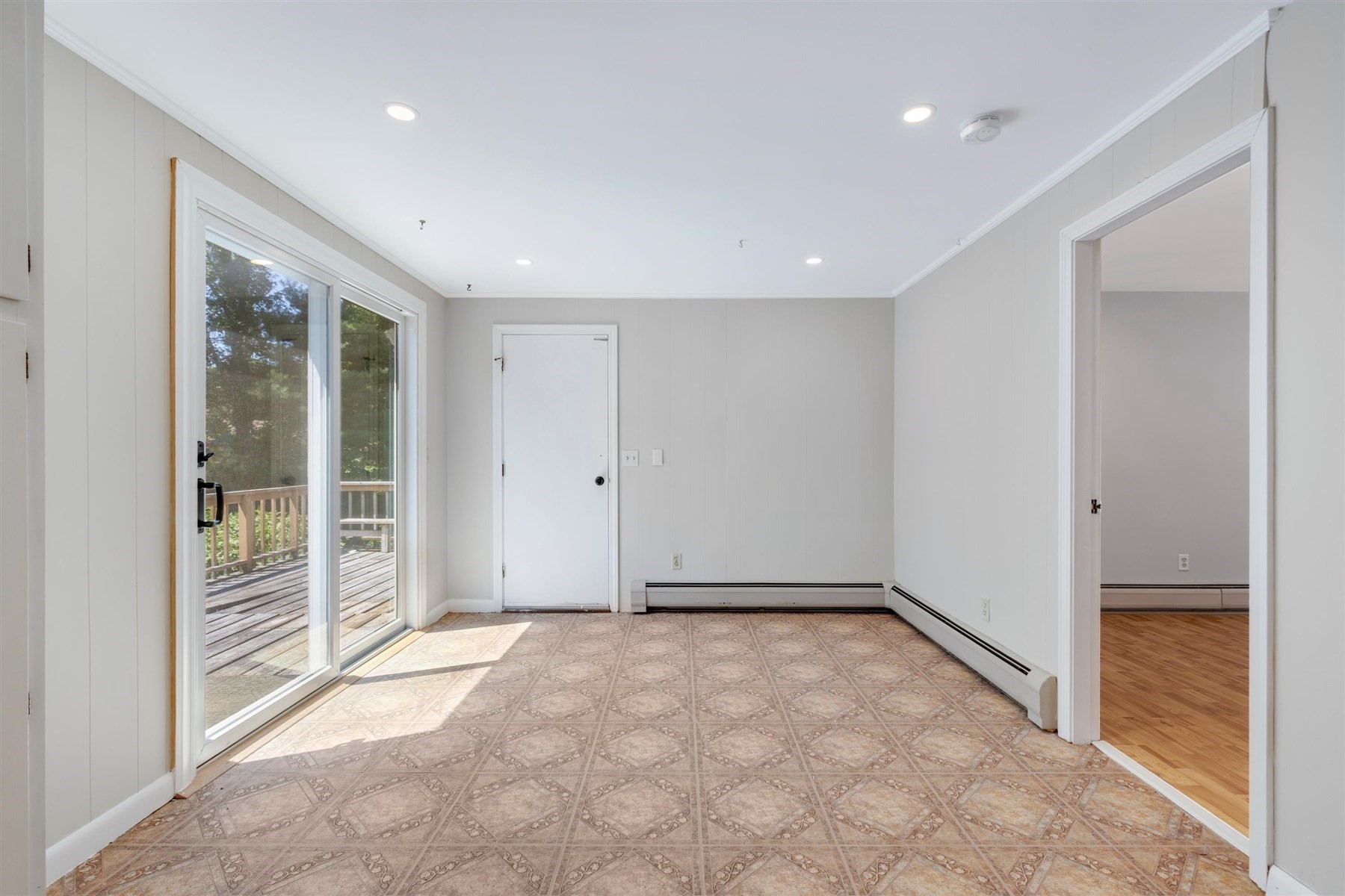 771 W Yarmouth Road Property Photo 8
