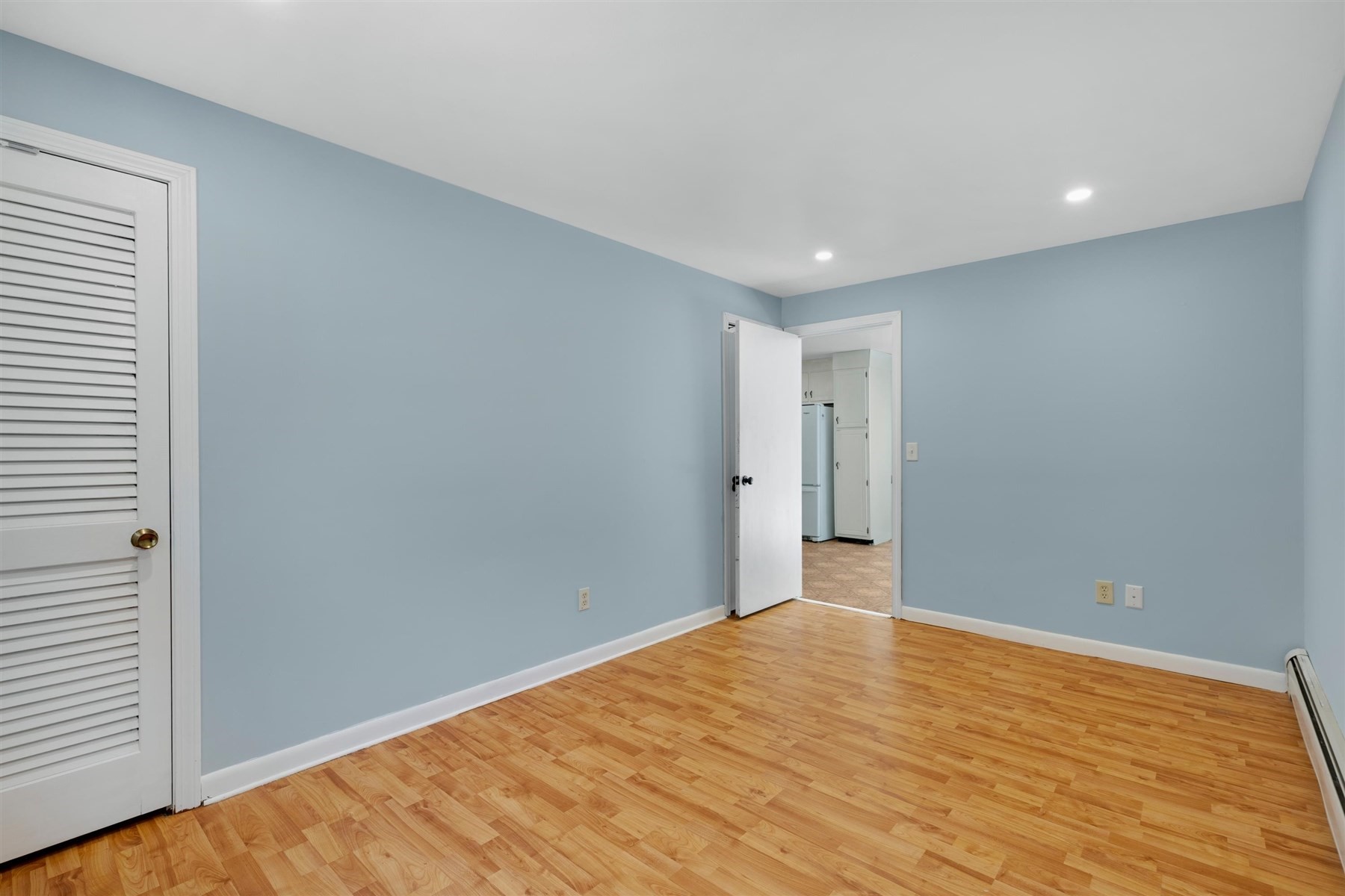 771 W Yarmouth Road Property Photo 11
