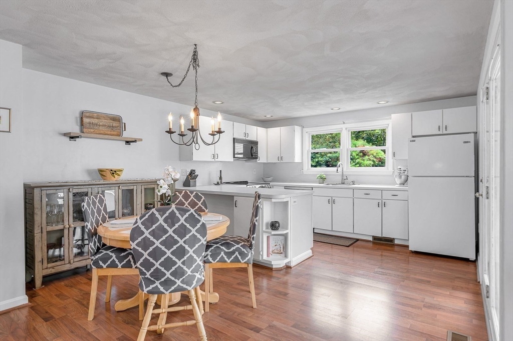 7 Carnation Cir # D Property Photo 6