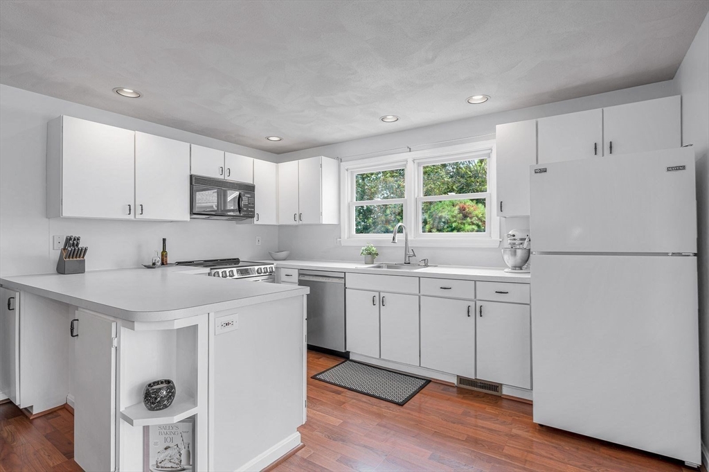 7 Carnation Cir # D Property Photo 9
