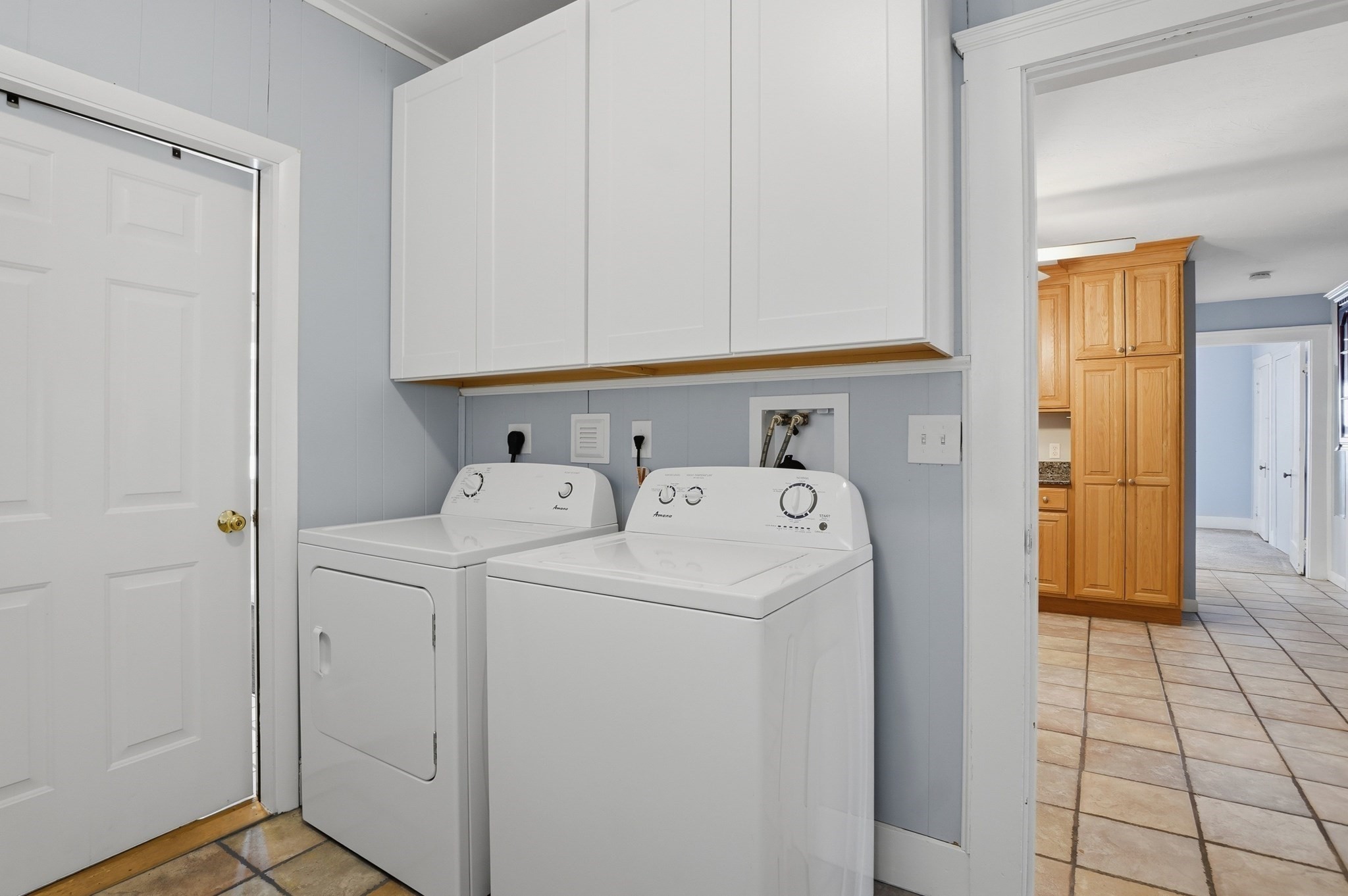 923 West Boylston Street Property Photo 8