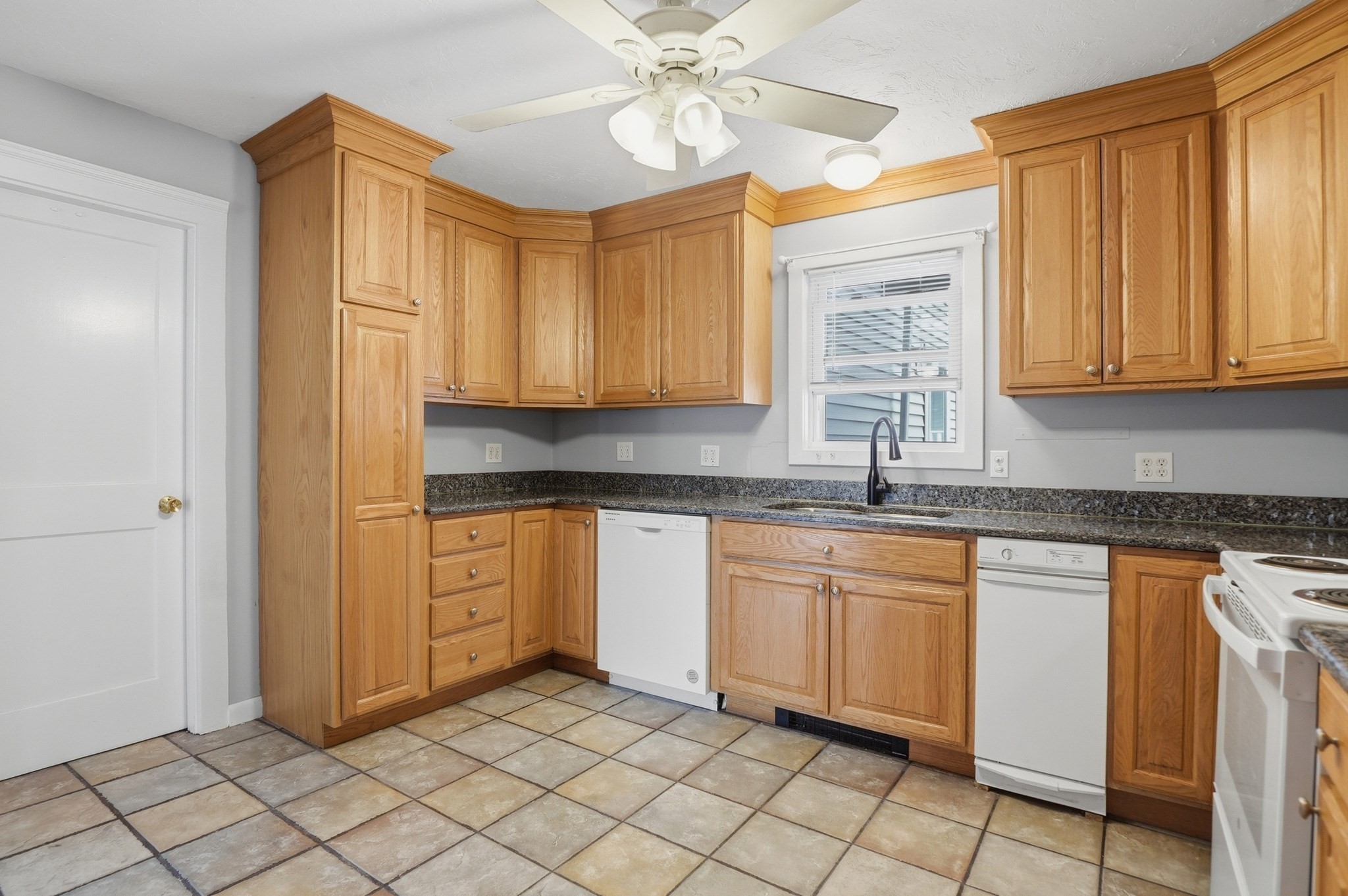 923 West Boylston Street Property Photo 24