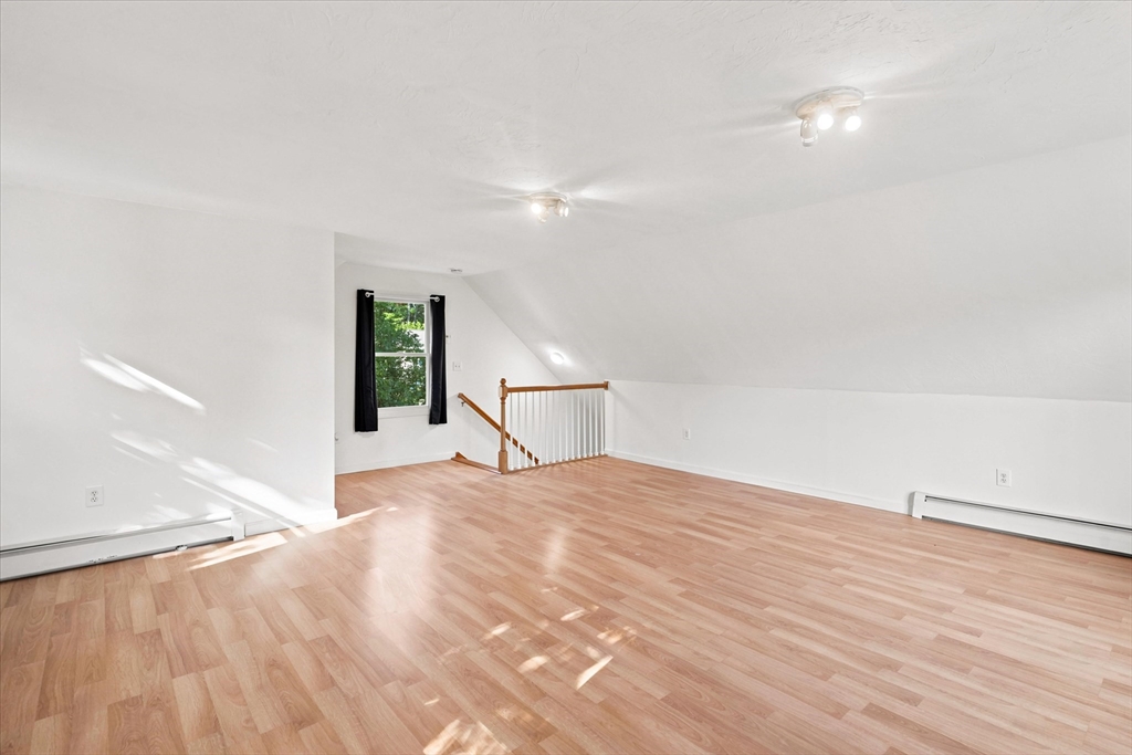 16 Edgelawn Ave Property Photo 19