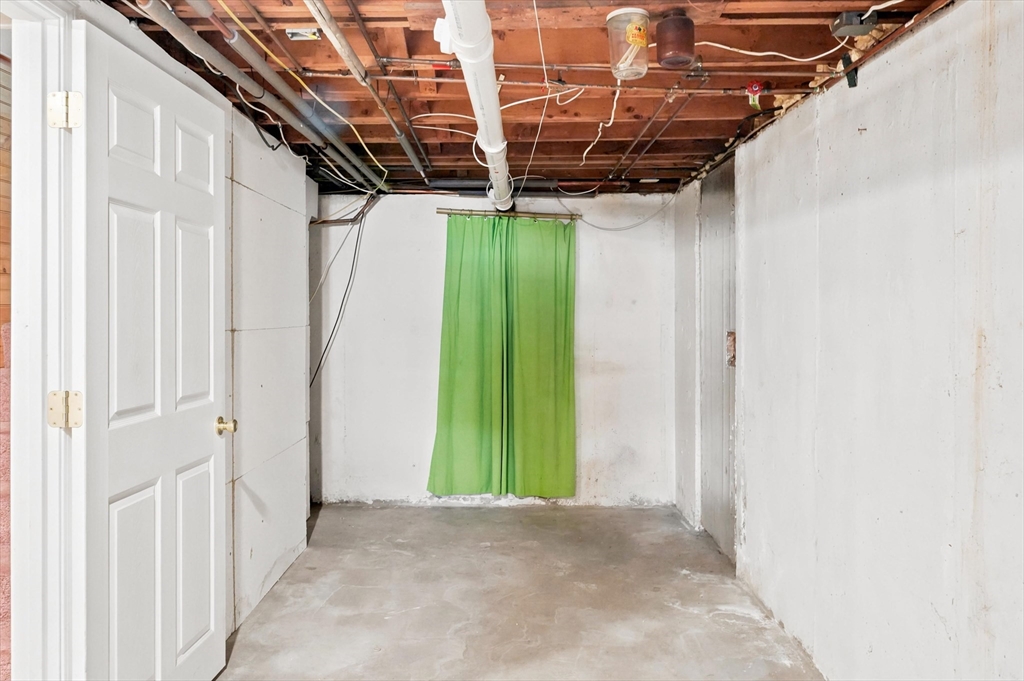 16 Edgelawn Ave Property Photo 23