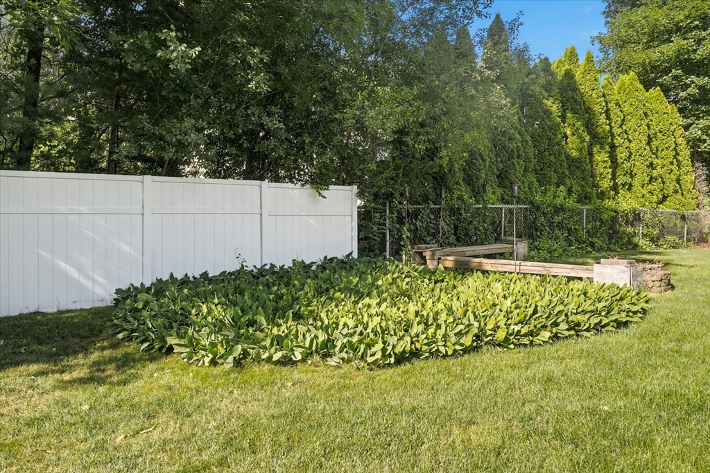 16 Edgelawn Ave Property Photo 30