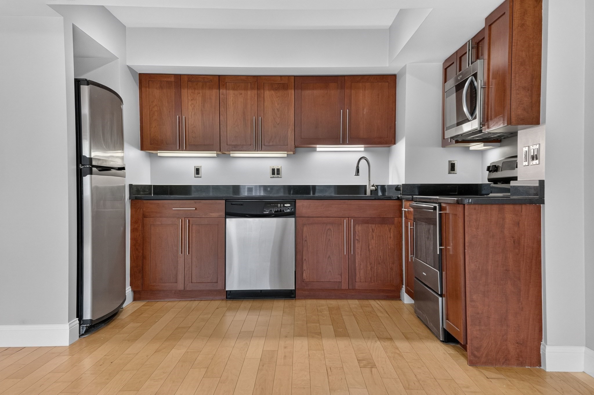 1600 Beacon St # 1009 Property Photo 3
