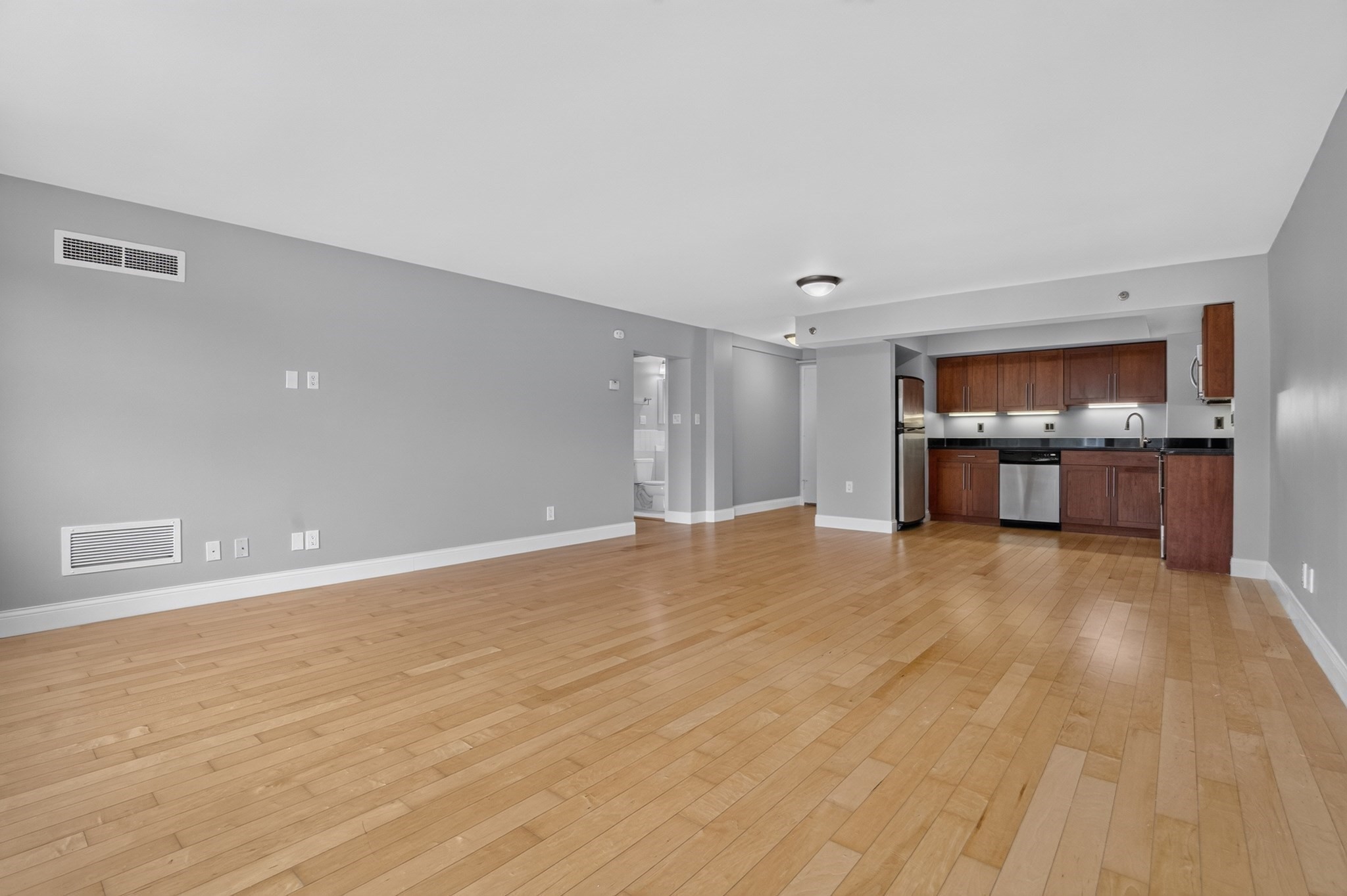 1600 Beacon St # 1009 Property Photo 8