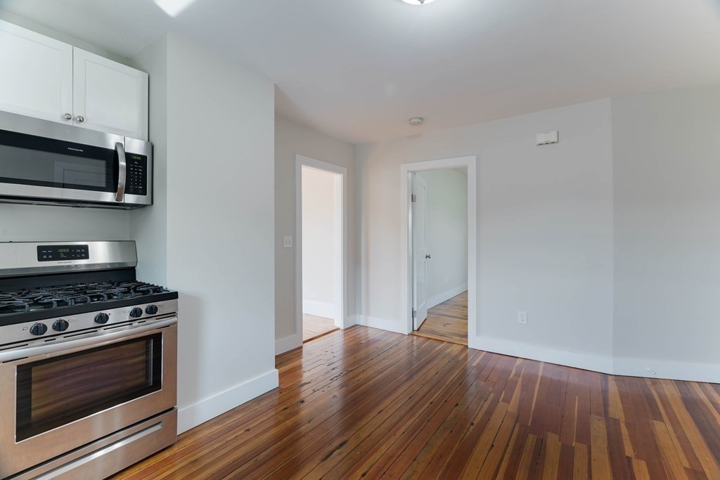 321 Jefferson # 2 Property Photo 5