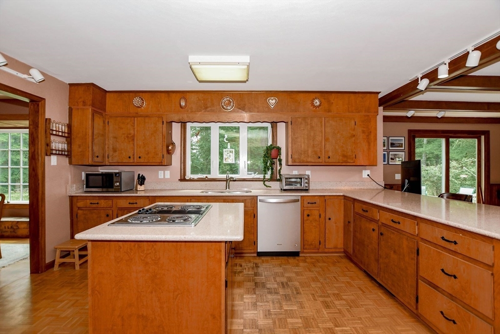 62 Olde Knoll Road Property Photo 9