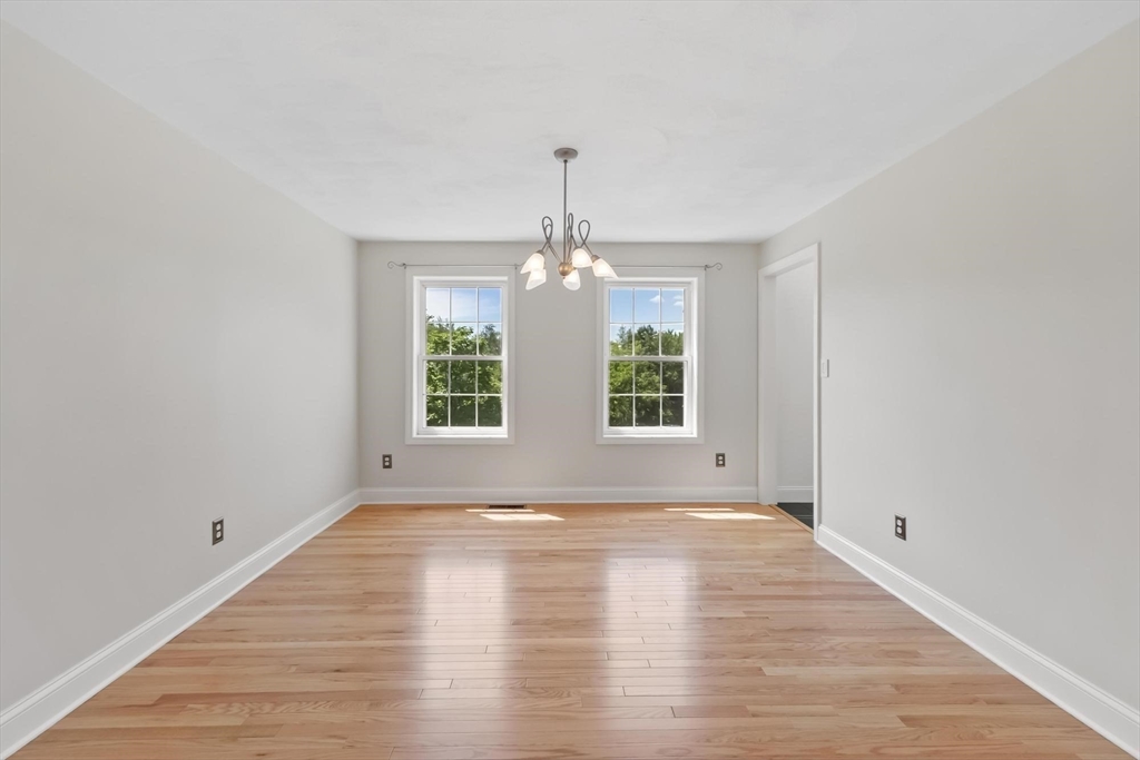 7 Cameron Way Property Photo 6