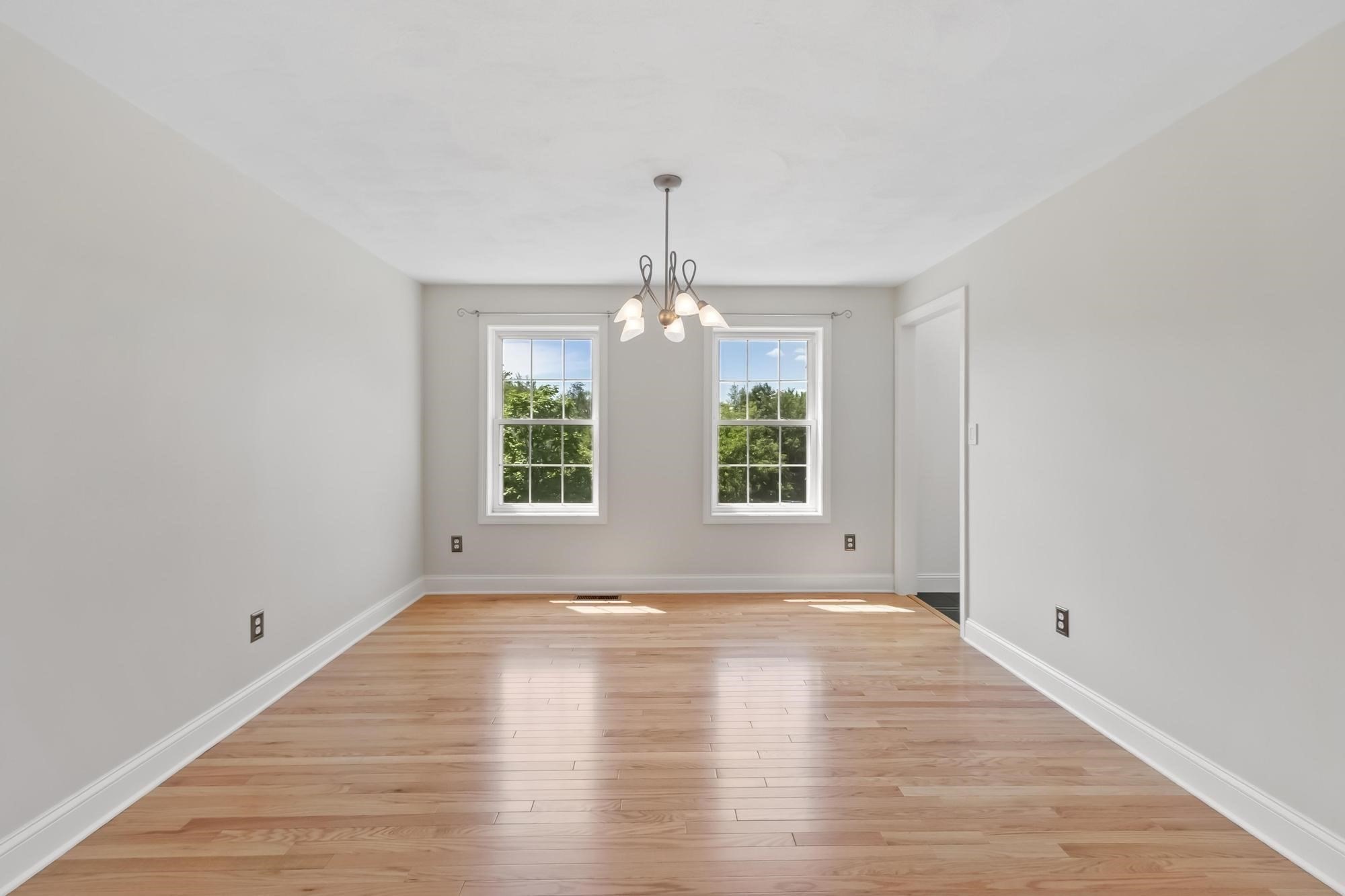 7 Cameron Way Property Photo 6