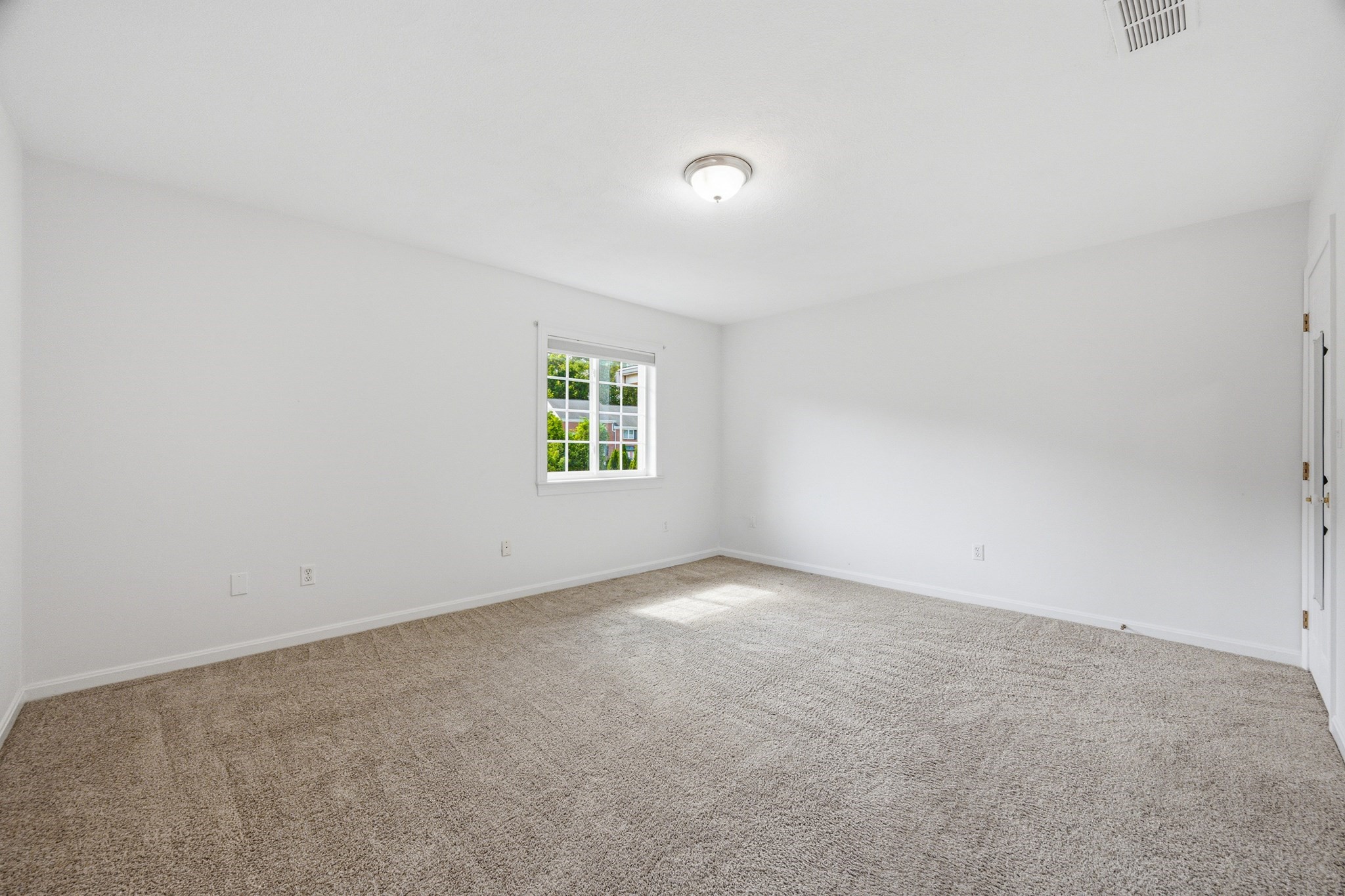 5 April Ln # 33 Property Photo 14