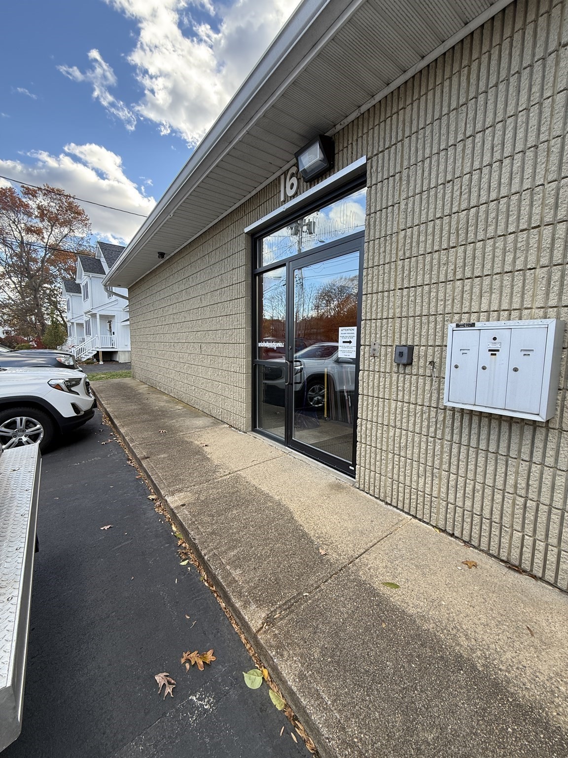 16 Railroad Ave Property Photo 1