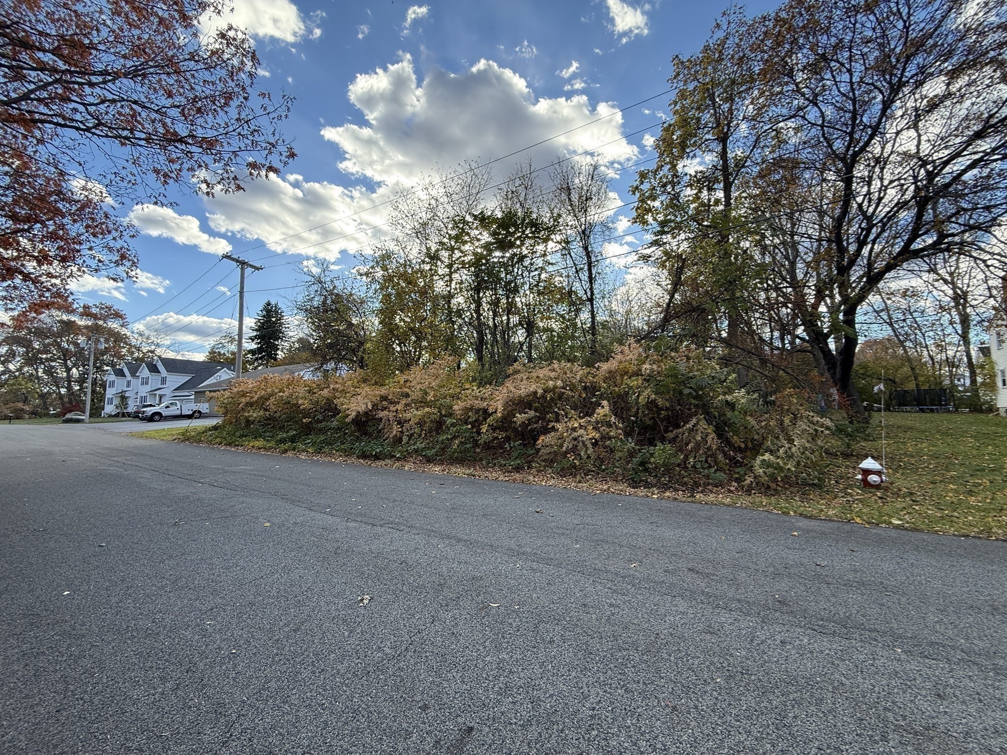 16 Railroad Ave Property Photo 4