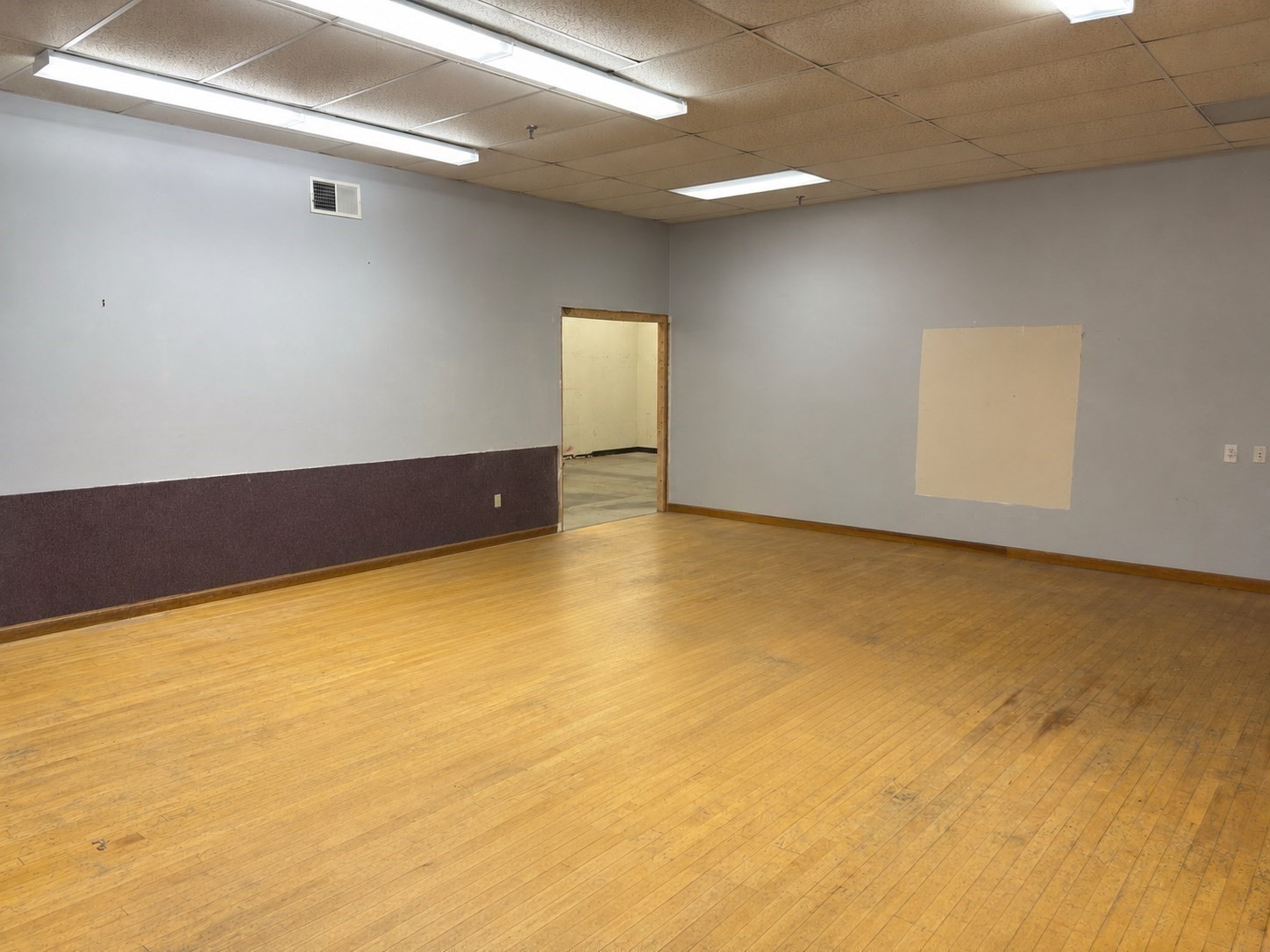 16 Railroad Ave Property Photo 13