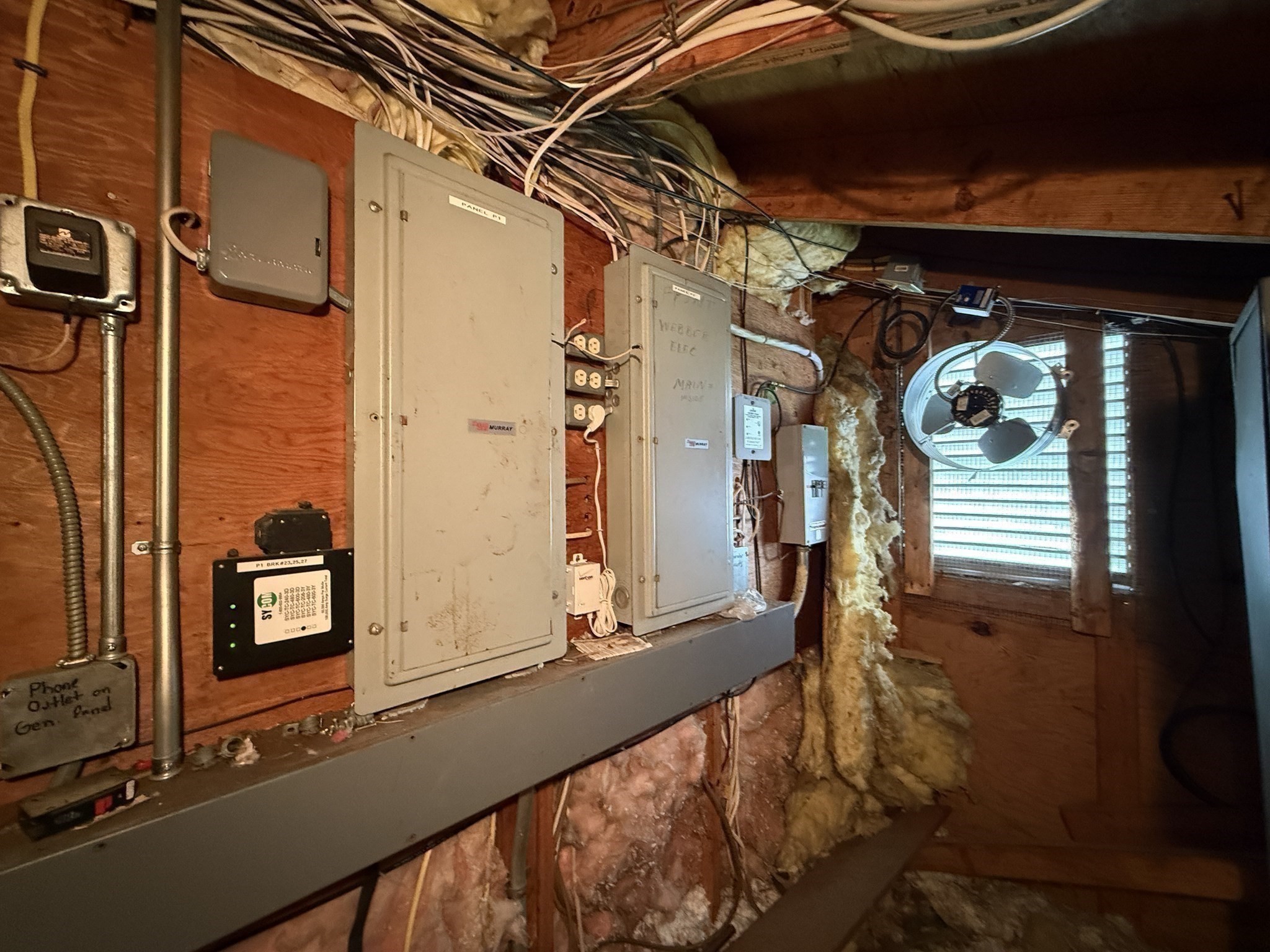 16 Railroad Ave Property Photo 24