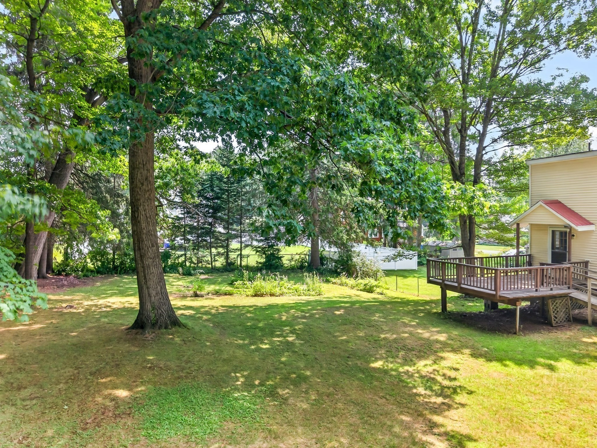 121 Poplar St Property Photo 33