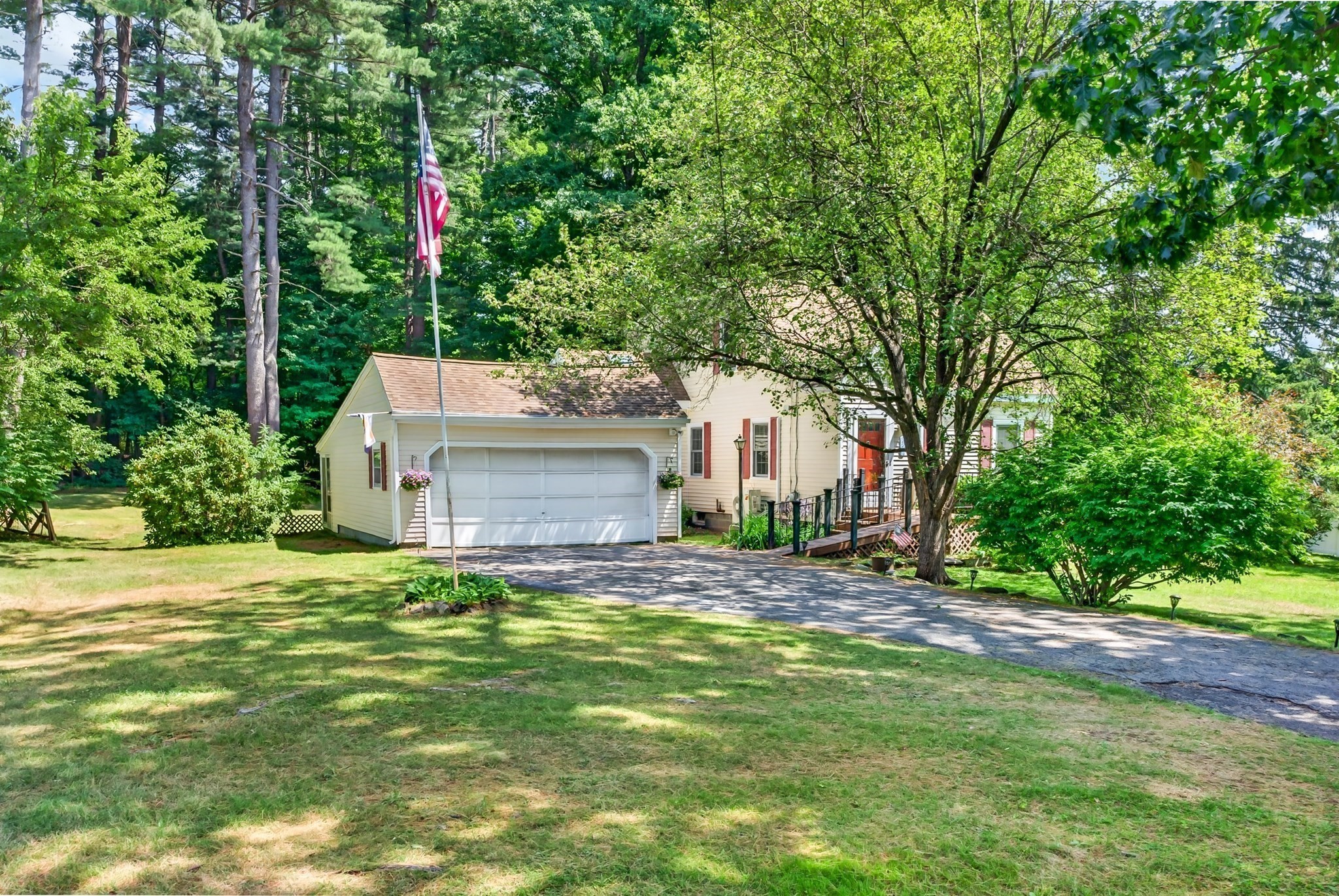 121 Poplar St Property Photo 42