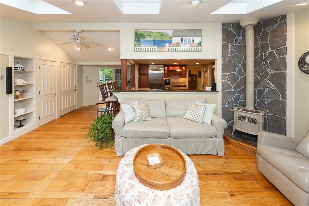 19 George Allen Rd Property Photo 10