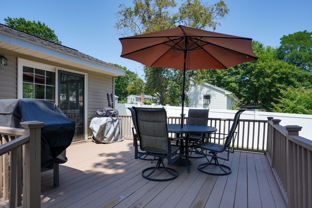 40 Farmington Circle Property Photo 6