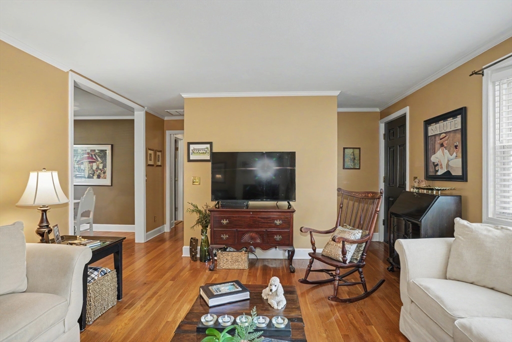 40 Farmington Circle Property Photo 10