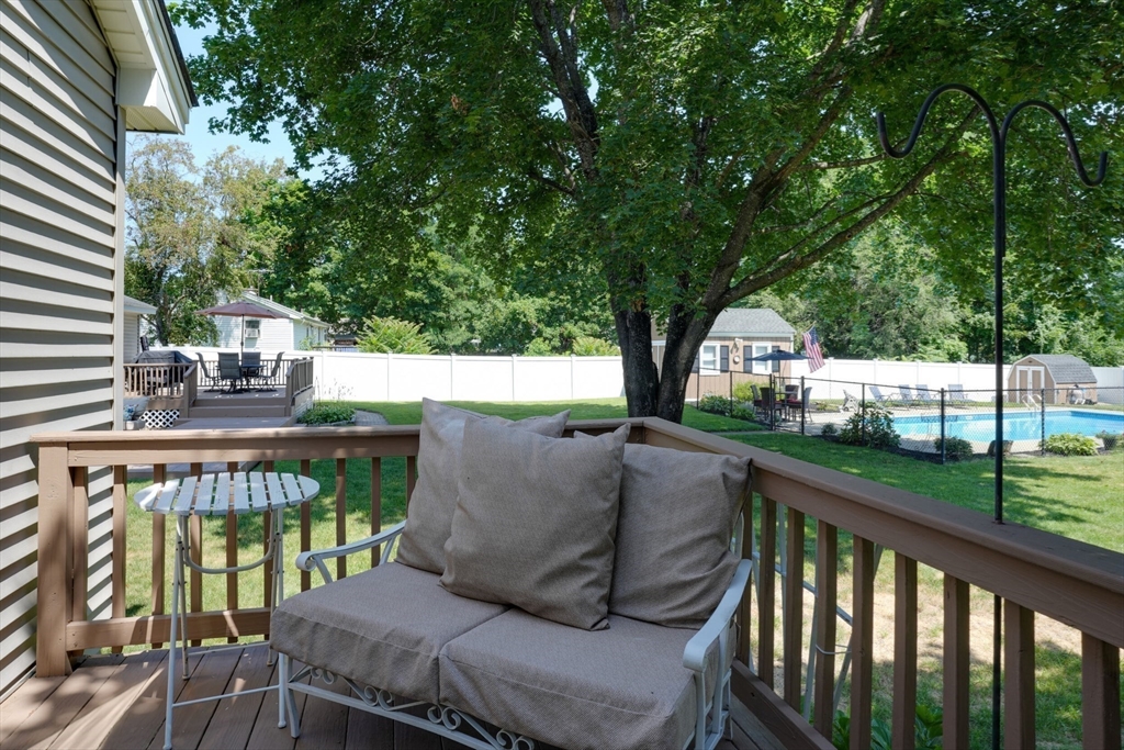 40 Farmington Circle Property Photo 35